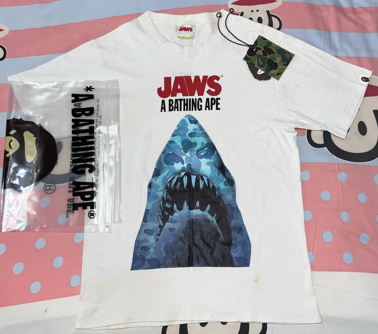 Bape BAPE OG Nigo era big shark white tee Size US S / EU 44-46 / 1 - 1 Thumbnail
