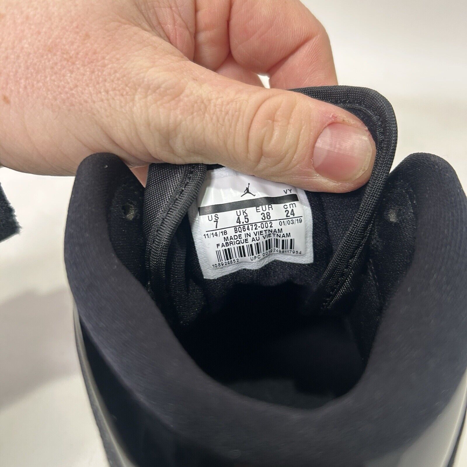 Jordan Brand Nike Air Jordan 1 Mid Retro WMNS Patent "Triple Black" Size US 7 / IT 37 - 6 Thumbnail