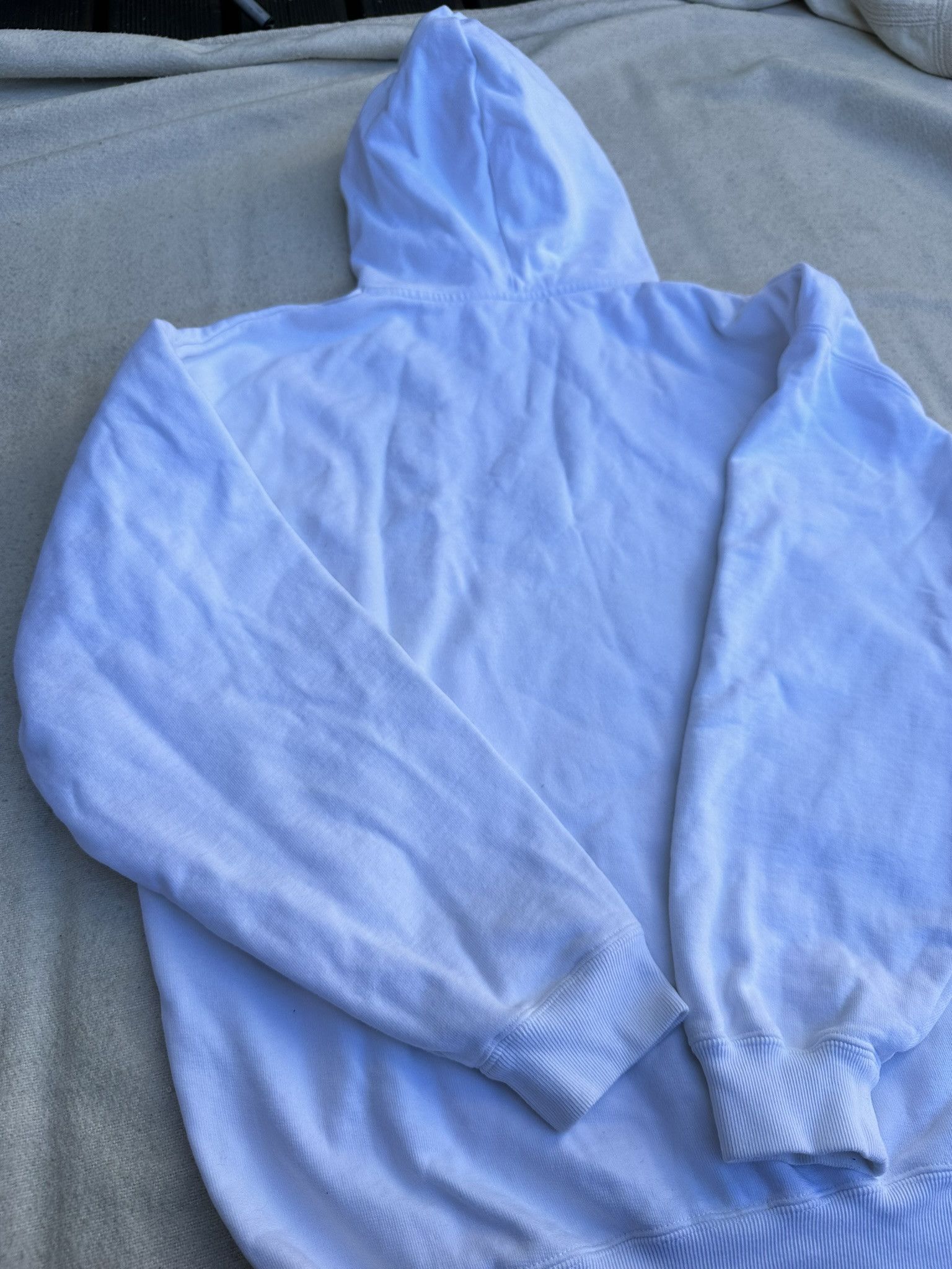 Balenciaga Balenciaga Sweatshirt Paris Laurel Logo White Hoodie Size US S / EU 44-46 / 1 - 12 Thumbnail