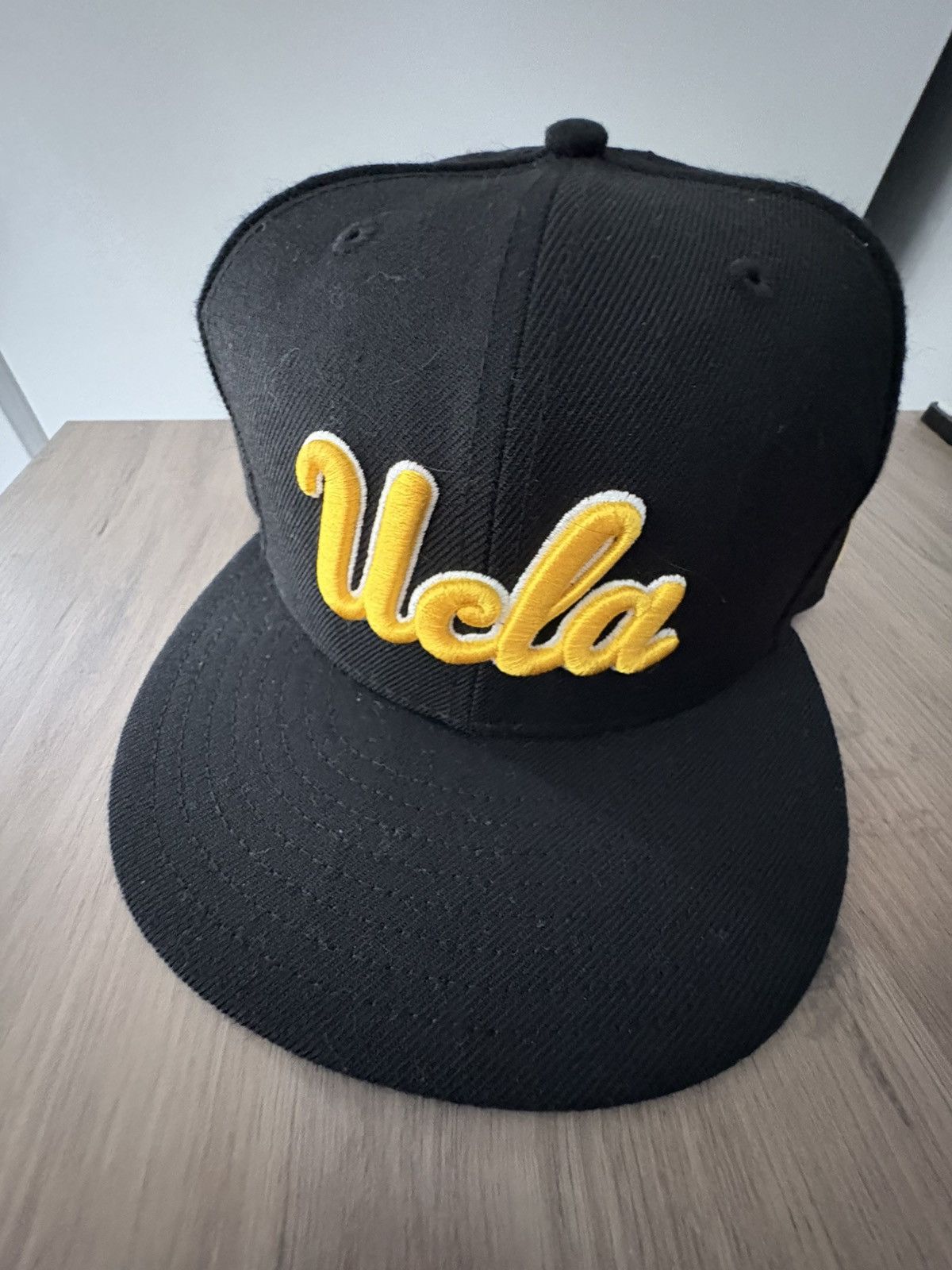 New Era New Era Ucla fitted hat size 7 1/8 Size ONE SIZE - 3 Thumbnail