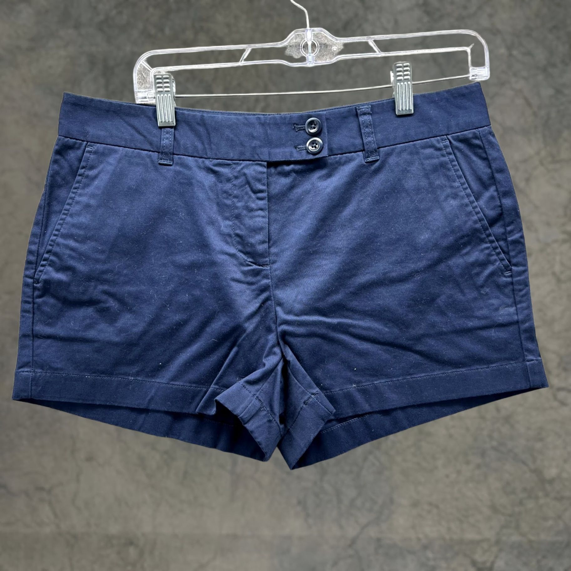 Vineyard Vines Vineyard Vines Shorts Womens 8 Blue Chino Twill Stretch Flat Front Casual Size 30" / US 8 / IT 44 - 1 Thumbnail