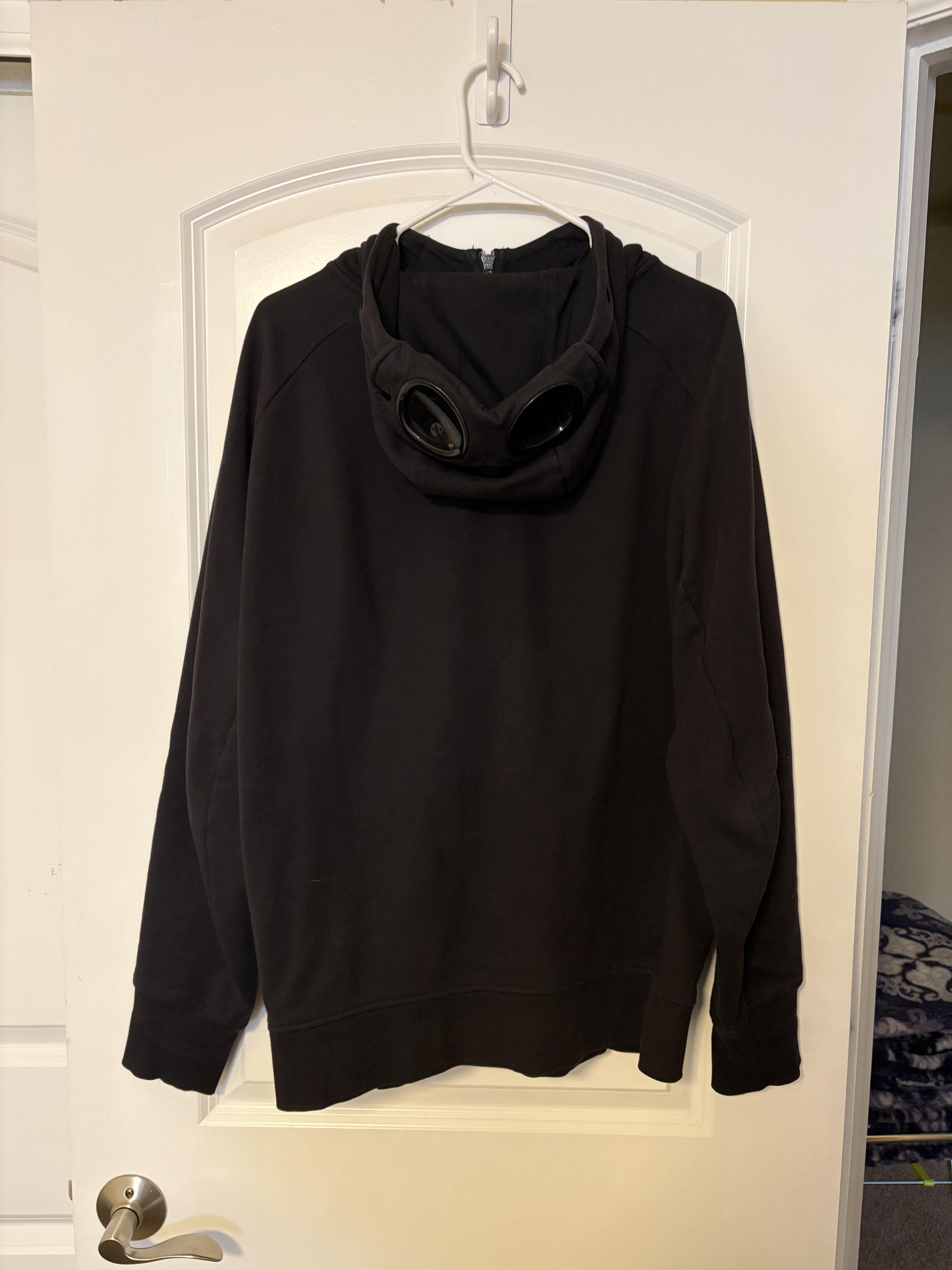 C.P. Company C.P. Company Diagonal Raised Fleece Goggle Sweatshirt Black Size US XL / EU 56 / 4 - 1 Thumbnail