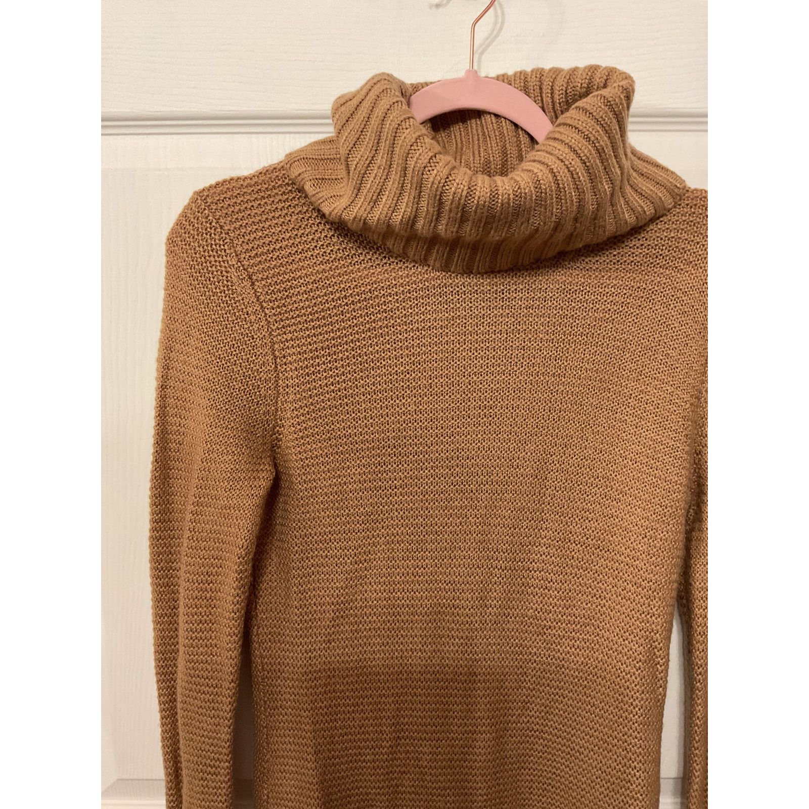 Banana Republic Banana Republic Camel Wool/Viscose Textured Turtleneck,S Size S / US 4 / IT 40 - 4 Thumbnail