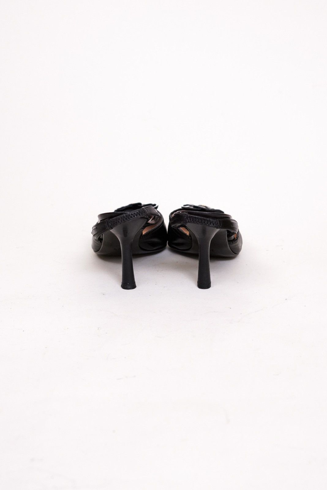 Chanel Chanel Black Patent Leather Camellia Slingback Heels 38.5 Size US 7.5 / IT 37.5 - 6 Thumbnail