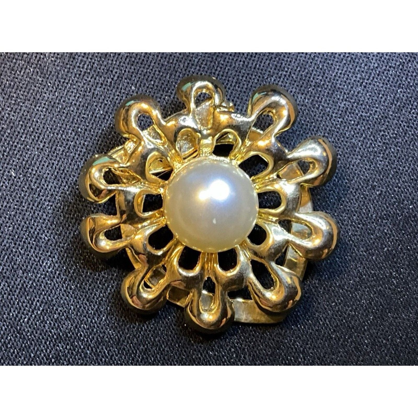 Other Gold Tone Faux Pearl Scarf Clip Size ONE SIZE - 2 Thumbnail