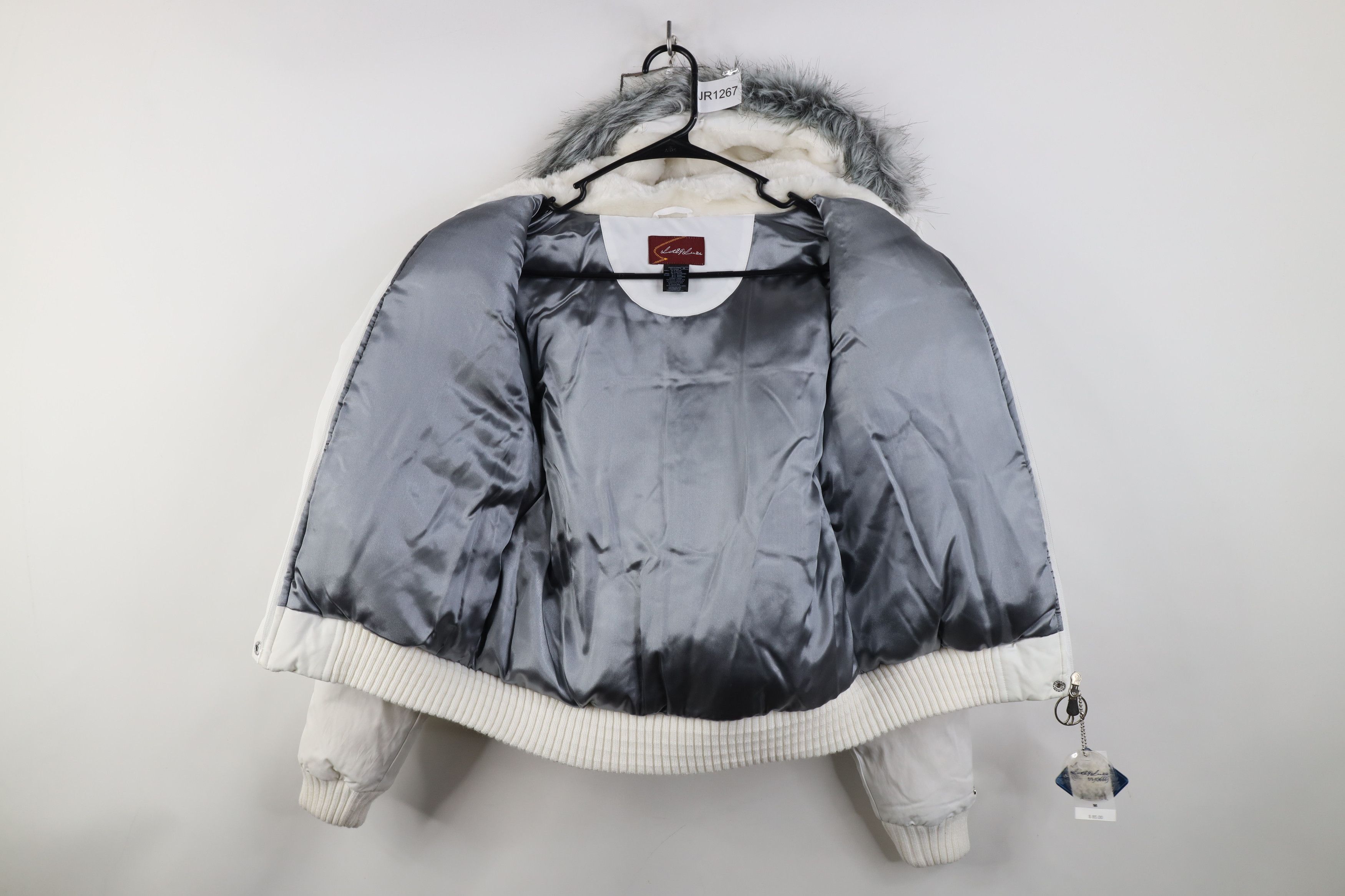 Vintage Deadstock Vintage 90s Y2K Tweety Bird Cropped Down Jacket Size M / US 6-8 / IT 42-44 - 9 Thumbnail