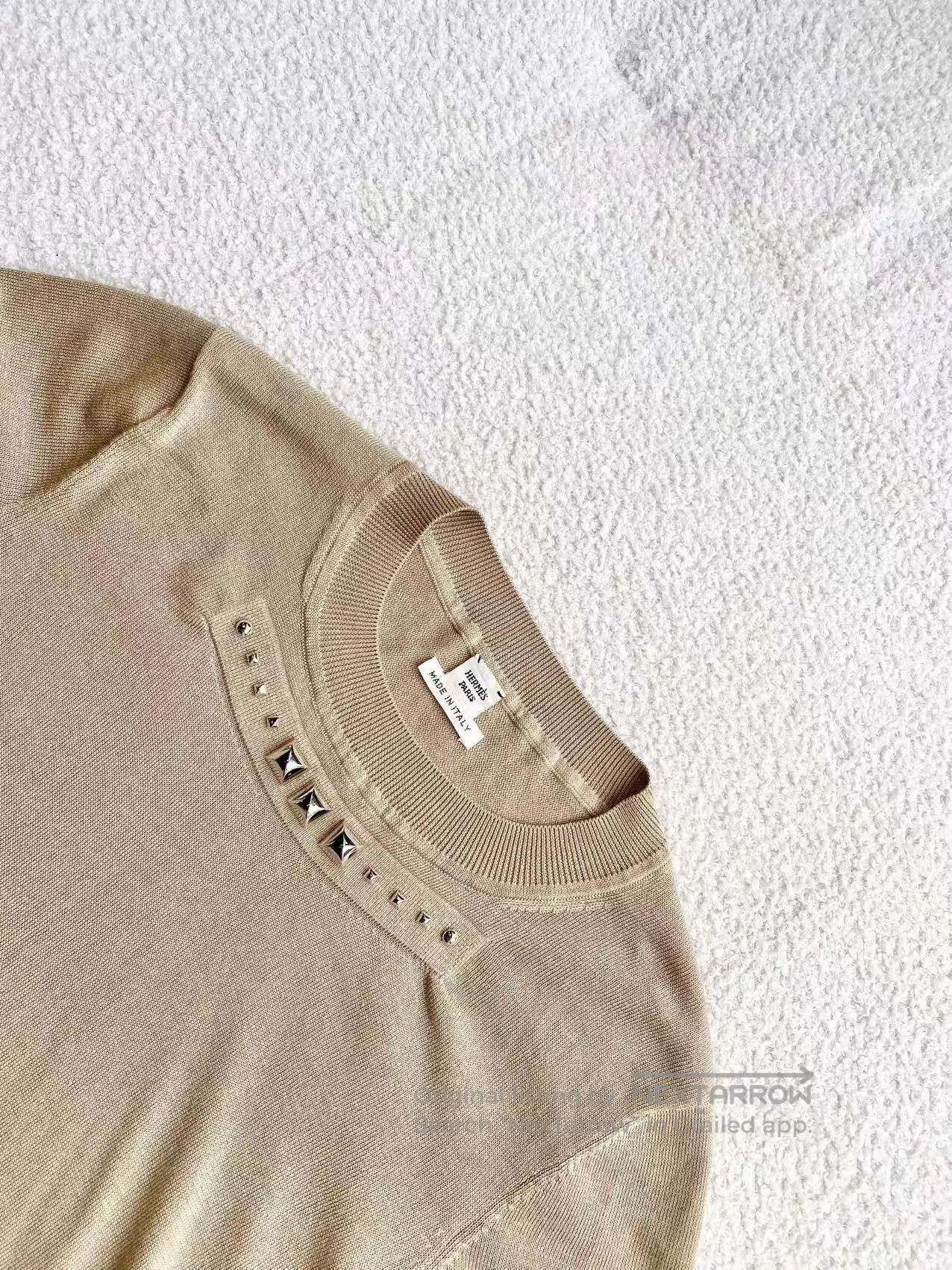 Hermes Hermes Rivet-embellished coffee short-sleeved knitwear| Size 4XL / US 24-26 - 4 Thumbnail