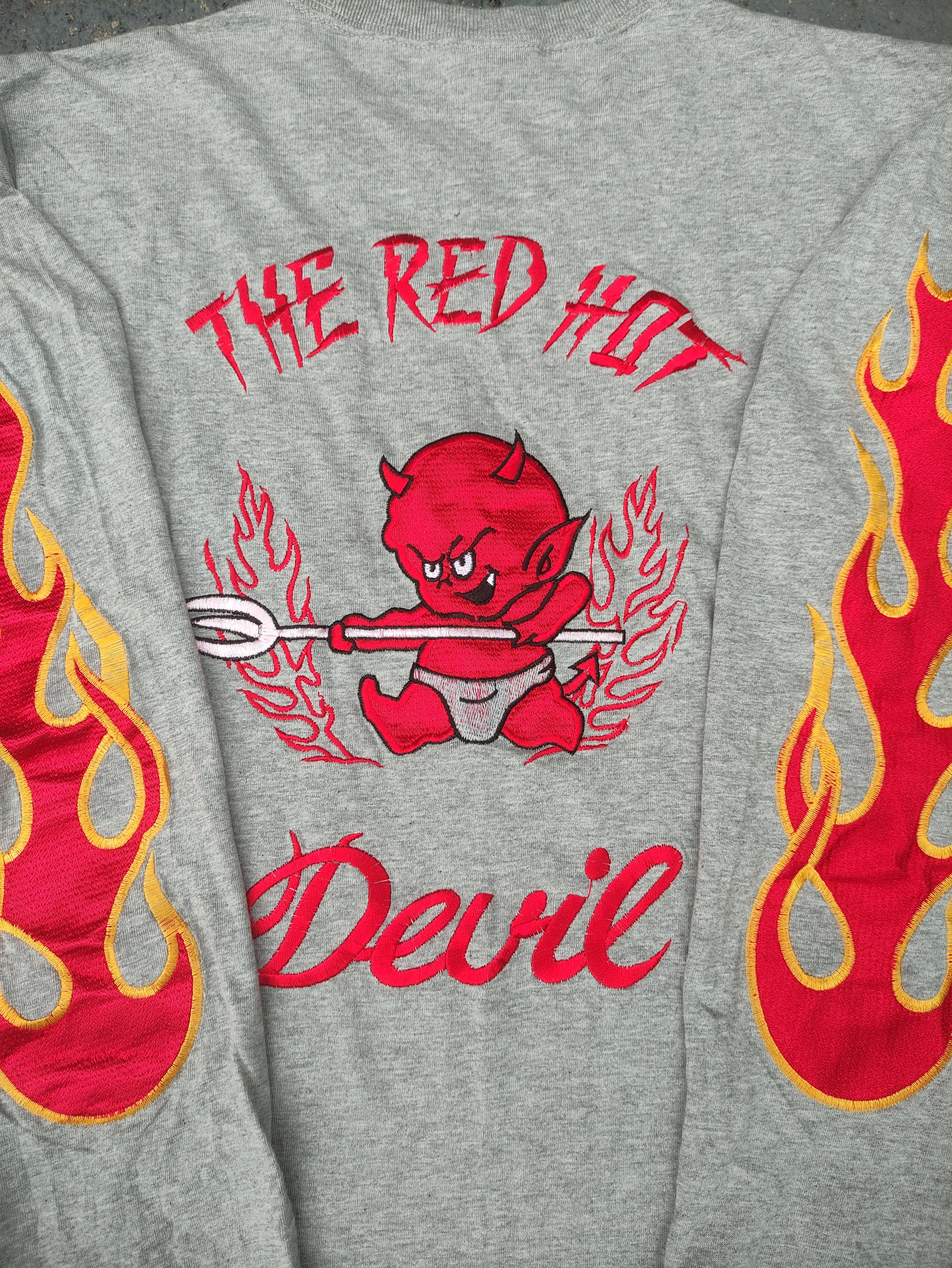 Vintage Vintage Dog Town Red Hot Little Devil Shirt Size US L / EU 52-54 / 3 - 6 Thumbnail
