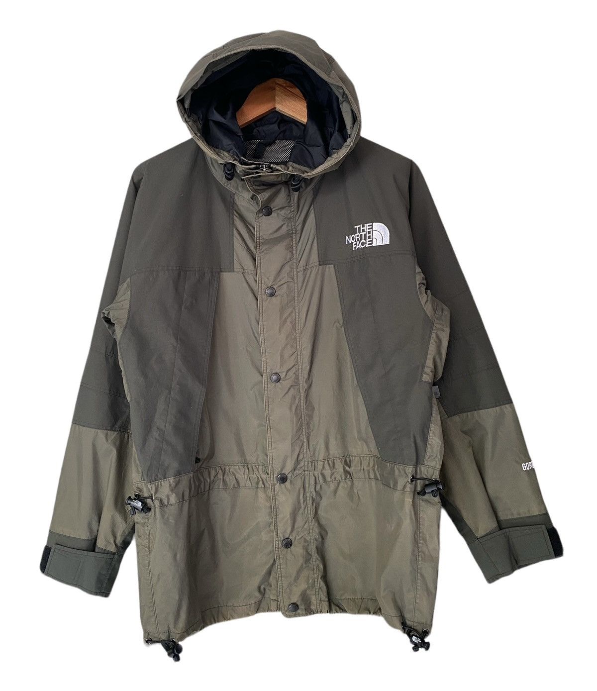 The North Face THE NORTH FACE Gore-Tex Hoodie Jacket (M) Size US M / EU 48-50 / 2 - 1 Thumbnail