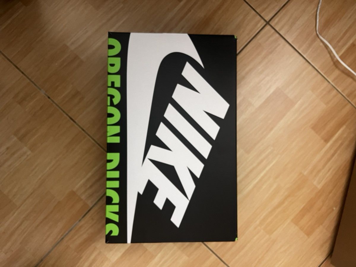 Nike Nike Air Max 95 Oregon PE Size US 8 / EU 41 - 14 Thumbnail