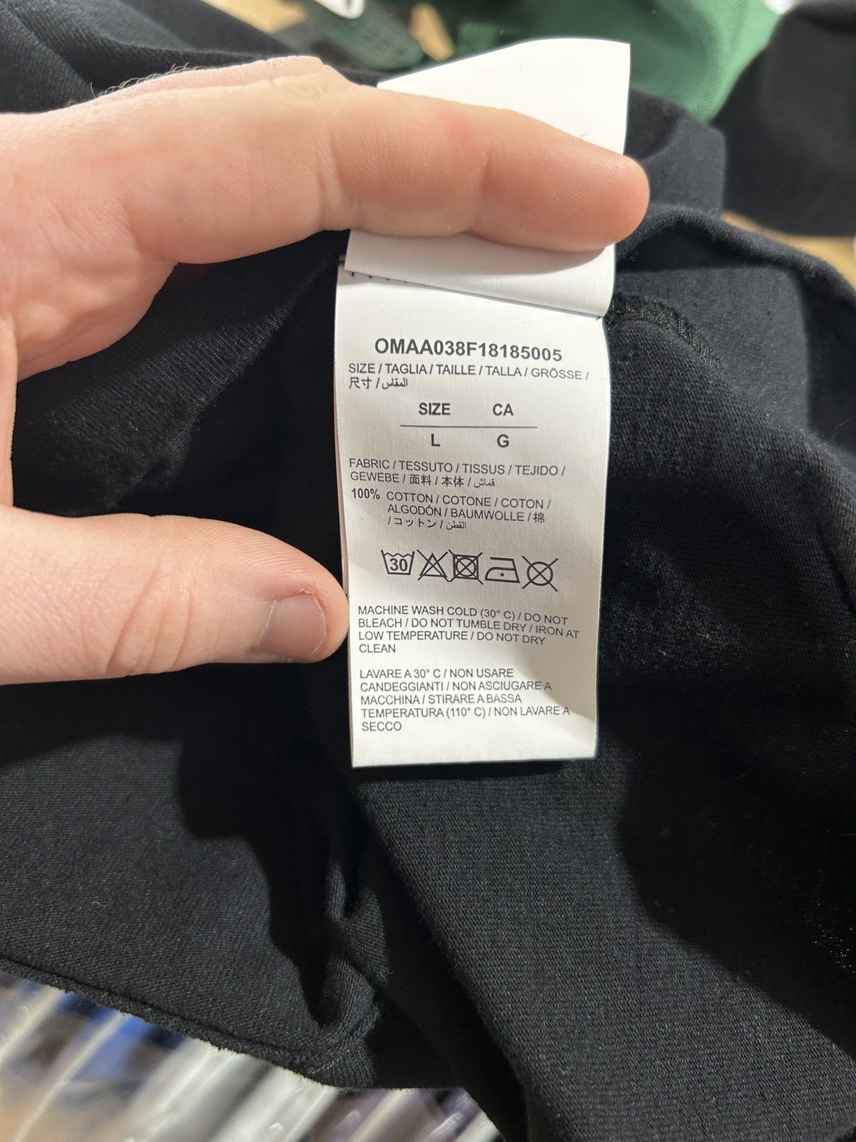 Off-White OFF-WHITE BUSINESS CASUAL ARROW TEE PREOWNED SIZE LARGE Size US L / EU 52-54 / 3 - 5 Thumbnail