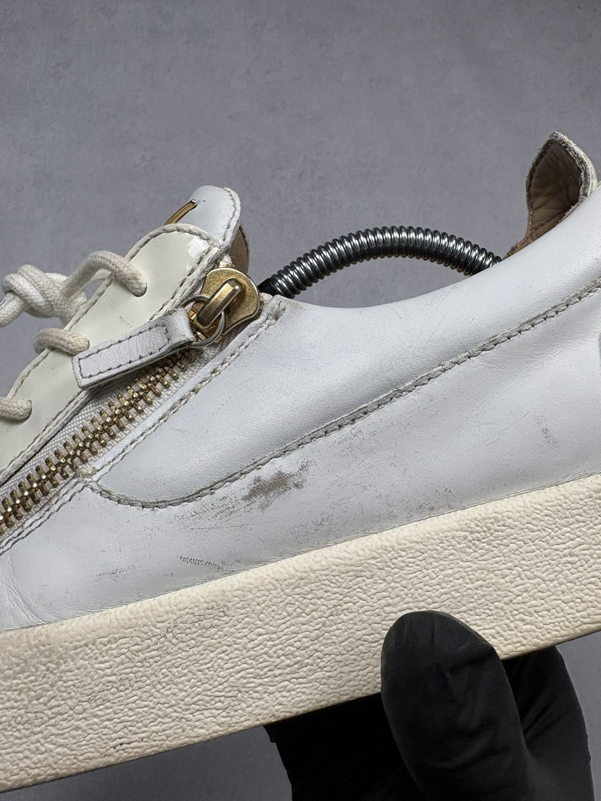Giuseppe Zanotti Giuseppe Zanotti White Leather Zip Low Top Sneakers EU43 Size US 10 / EU 43 - 8 Thumbnail