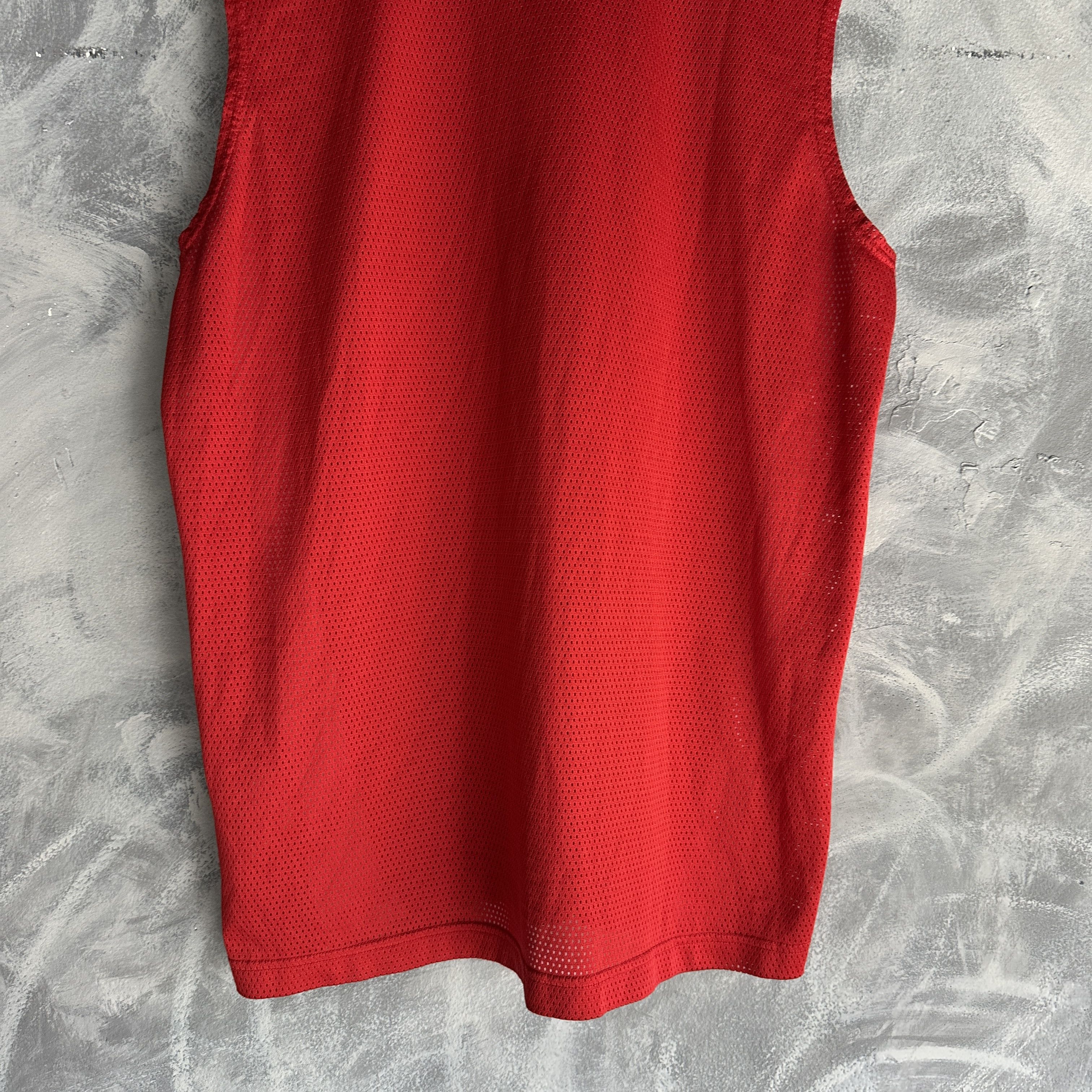 Nike Vtg Y2K Nike Center Swoosh Tank Top Shirt Mens Basketball Size US L / EU 52-54 / 3 - 6 Thumbnail