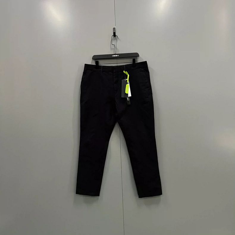 Louis Vuitton Louis Vuitton size US 46 Black dark print pants Size US 30 / EU 46 - 1 Thumbnail