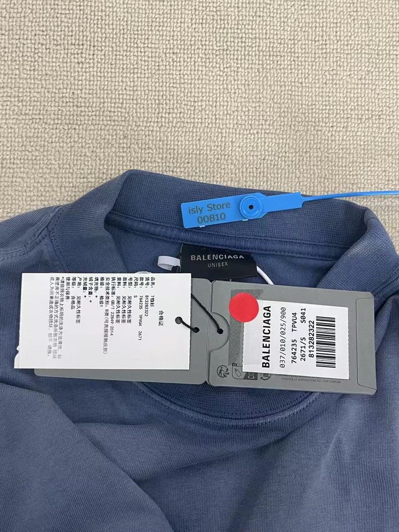 Balenciaga Balenciaga Letter Logo embroidered crewneck pullover T-shi Size US S / EU 44-46 / 1 - 5 Thumbnail