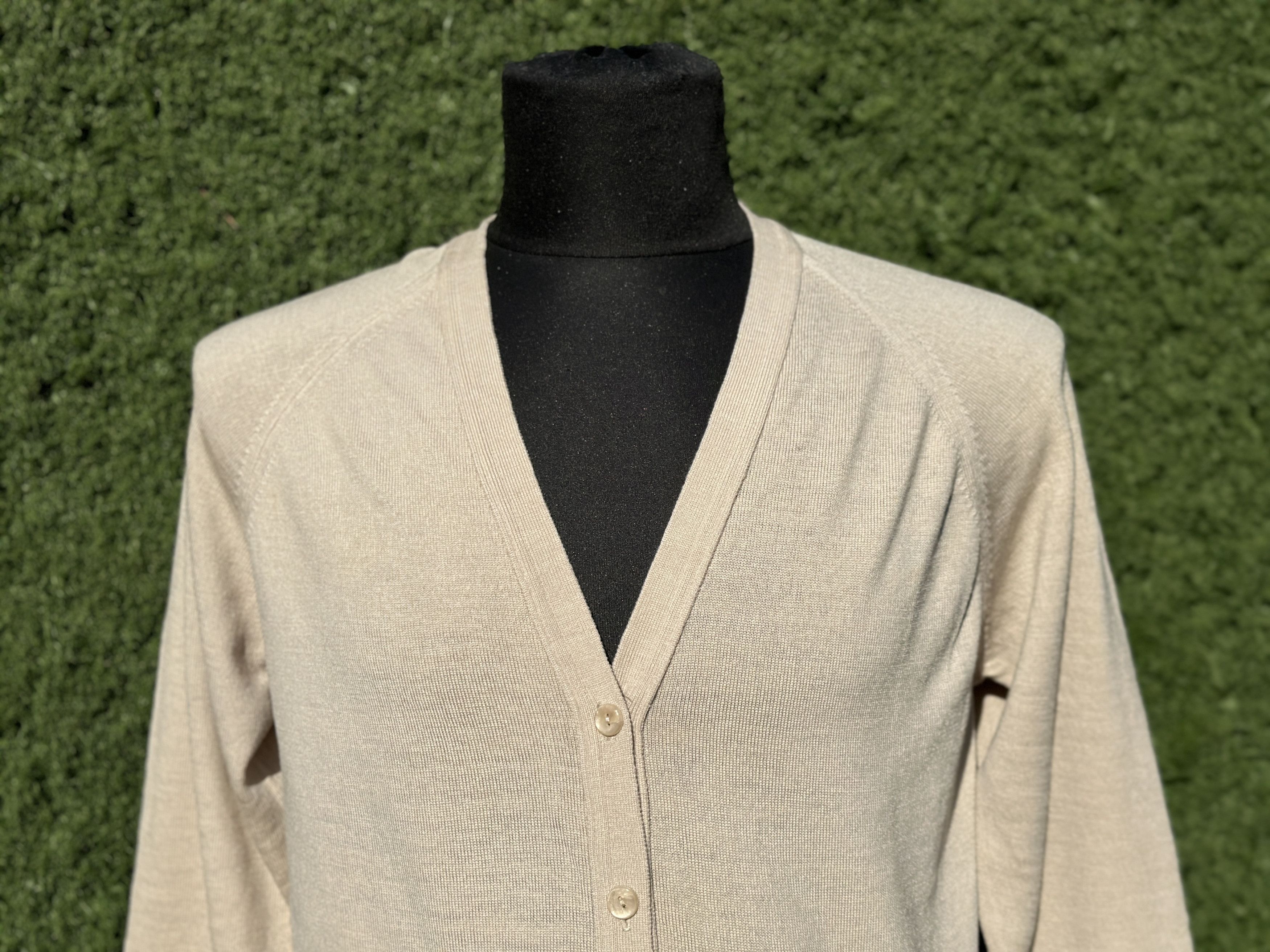 Prada Prada Milano Fine Knit Wool Cardigan Button Beige Size 40 IT Size M / US 6-8 / IT 42-44 - 6 Thumbnail