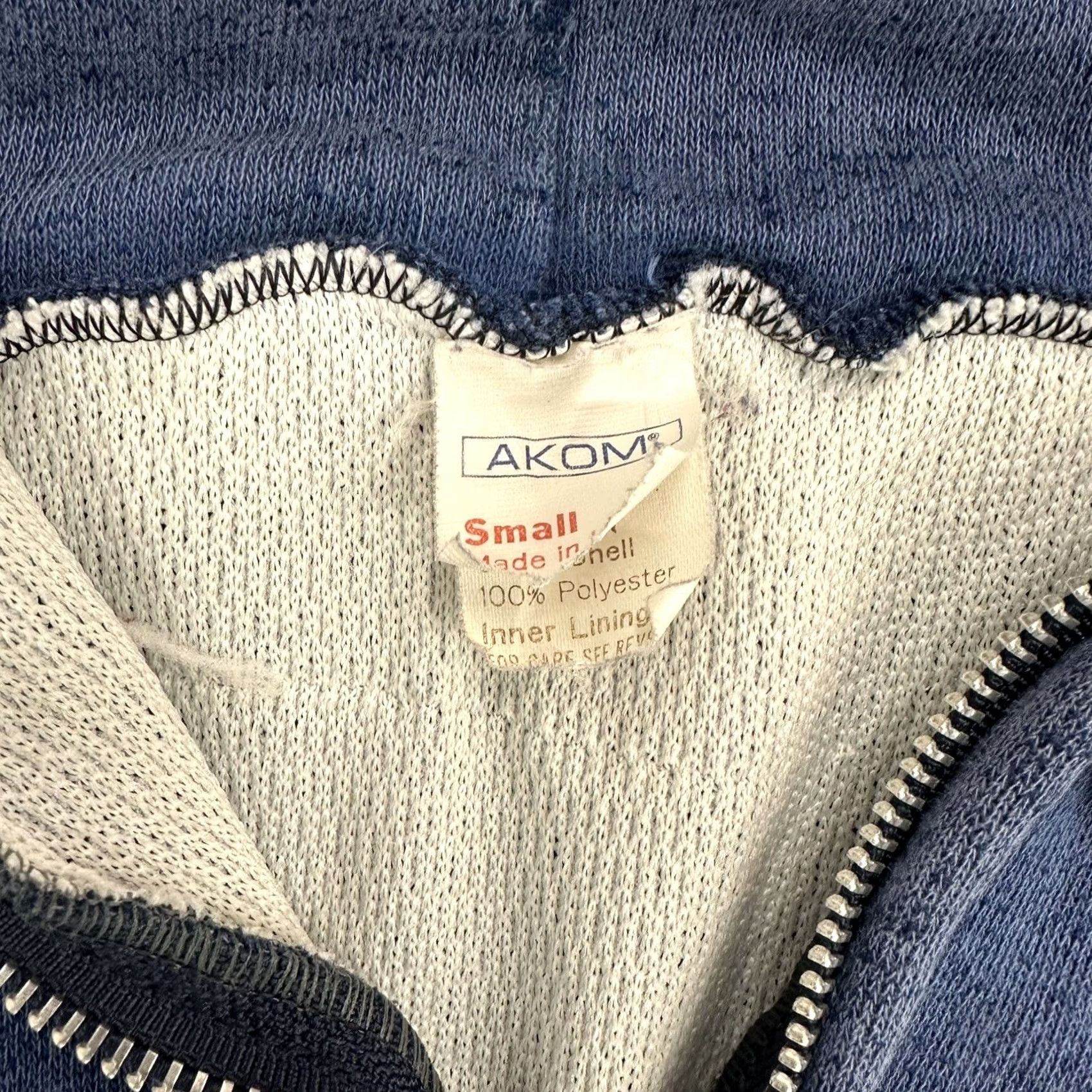 Vintage VINTAGE Akom Zip Up Hoodie Men’s Small Blue Thermal Lined 80s Sportswear Full Zip Mens Size US S / EU 44-46 / 1 - 3 Thumbnail