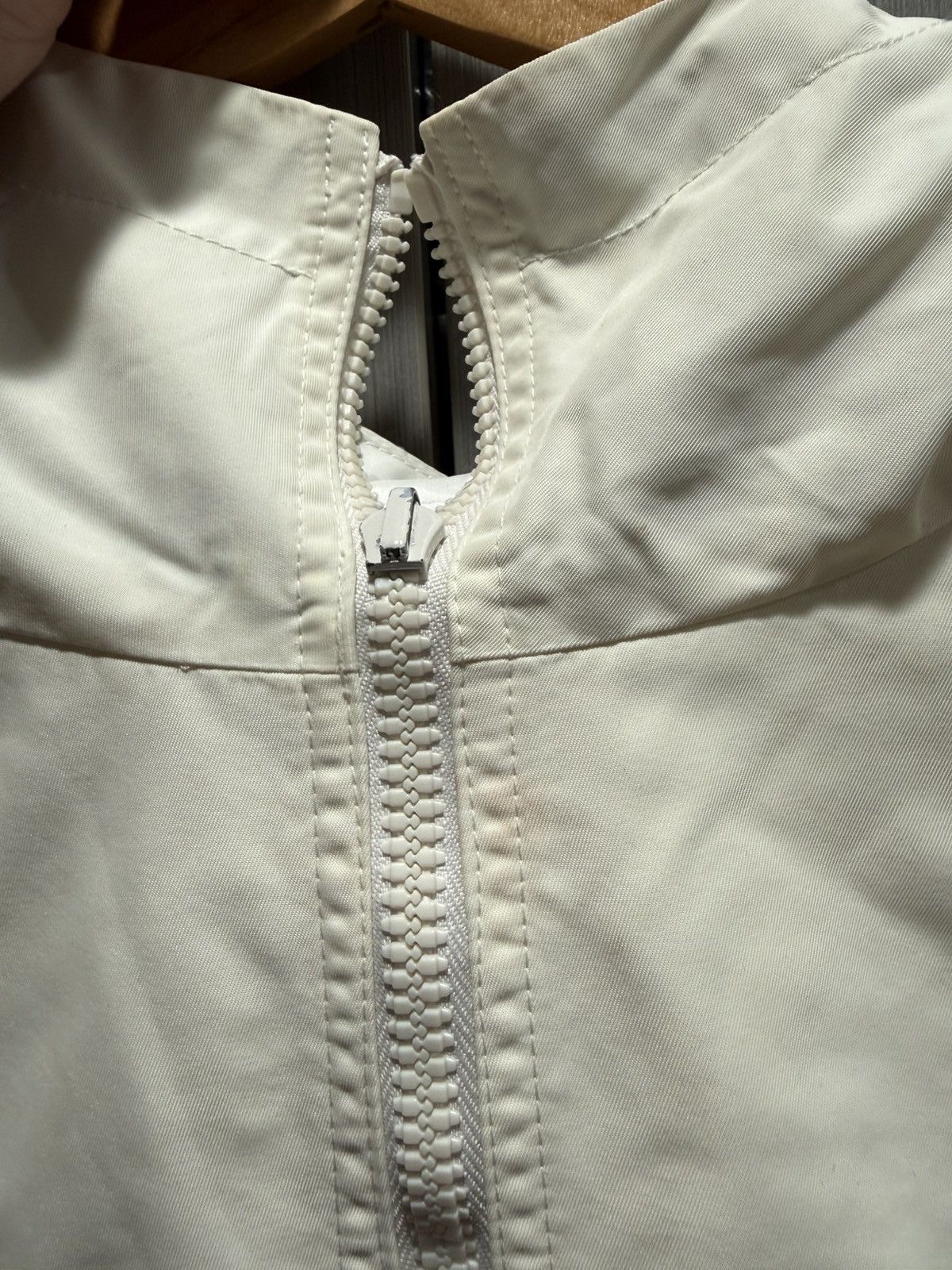 Louis Vuitton Louis Vuitton Staples White Monogram Reversible Windbreaker Size US S / EU 44-46 / 1 - 15 Thumbnail