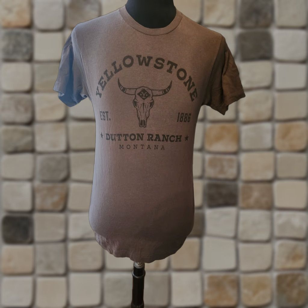 Vintage Yellowstone Dutton Ranch Adult T Shirt Gray Short Sleeve Size M Cotton Graphic Print Unisex Mens Womens Cowboys Western TV Theme 2020s Size US M / EU 48-50 / 2 - 1 Thumbnail