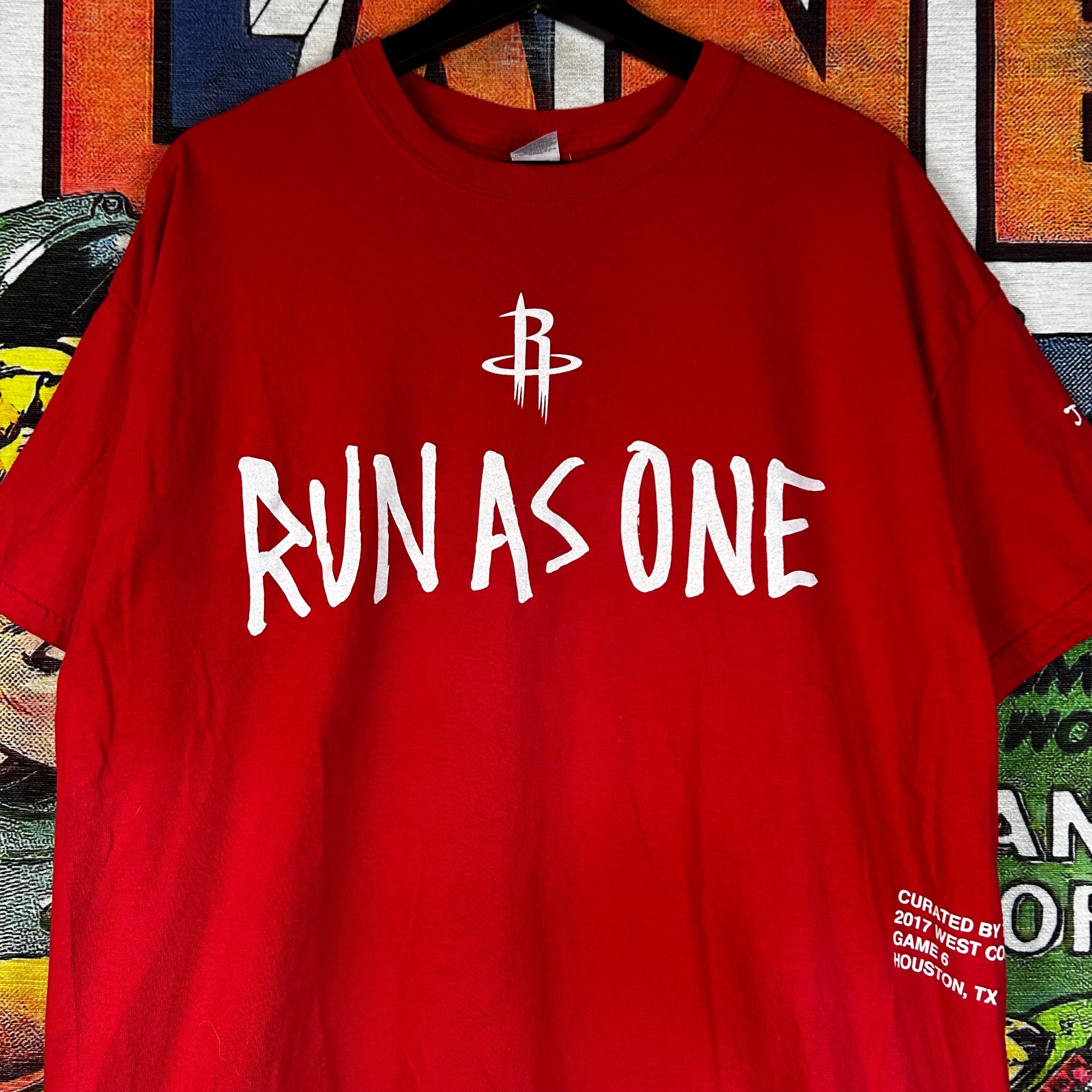 NBA × Travis Scott Travis Scott x Houston Rockets ‘Run As One’ 2017 Tee XL Size US XL / EU 56 / 4 - 4 Thumbnail