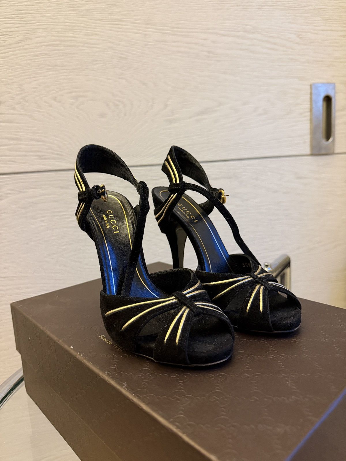 Gucci Gucci Suede black & gold runway heel Size US 4 / IT 34 - 1 Thumbnail