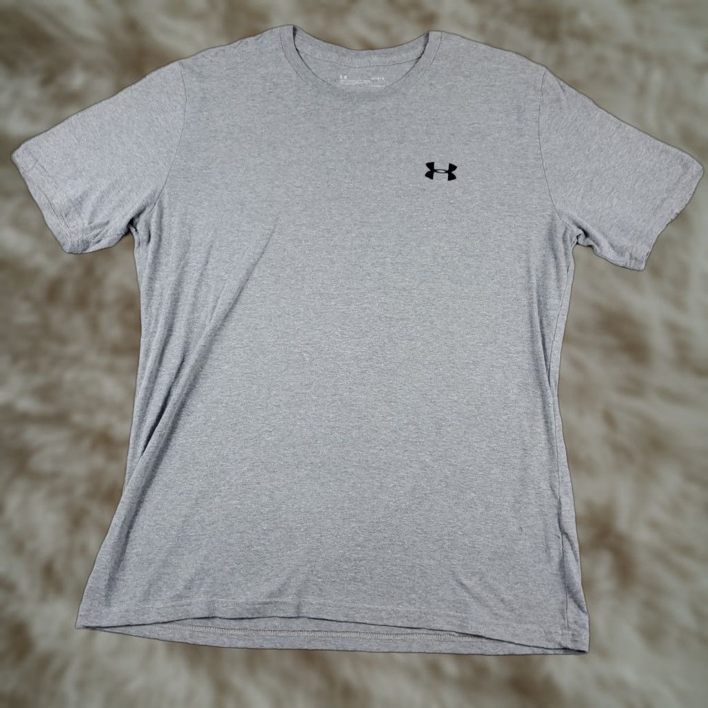 Under Armour Under Armour T Shirt Mens Size Large Gray Active Gym Work Out Short Sleeve Shirt Mens Gray Under Armour HeatGear Sports Classic Modern 90s? Size US L / EU 52-54 / 3 - 1 Thumbnail