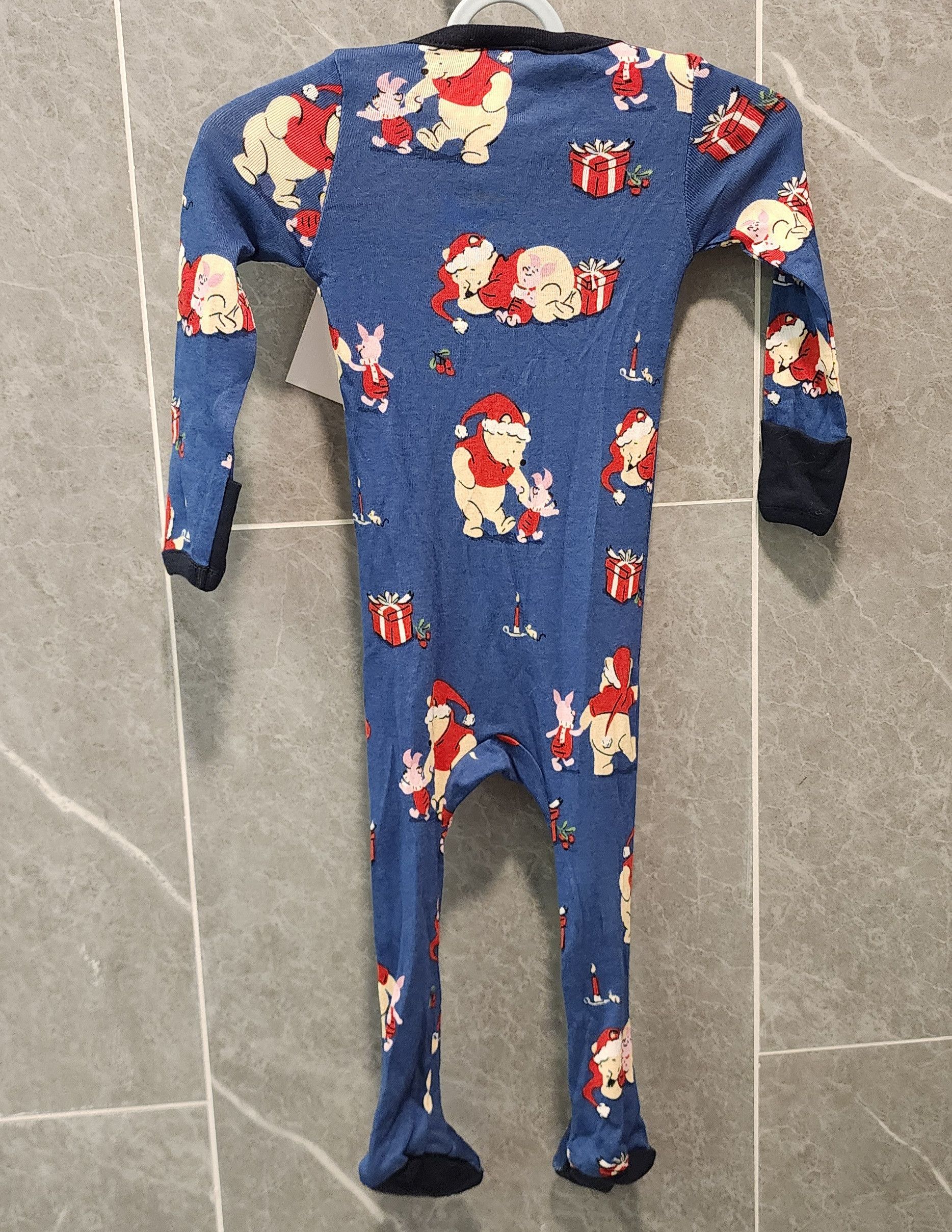 Disney NWT Disney Munki Baby Winnie the Pooh Holiday Footie 3/6 Mo Size XXS / US 00 / IT 34 - 2 Thumbnail