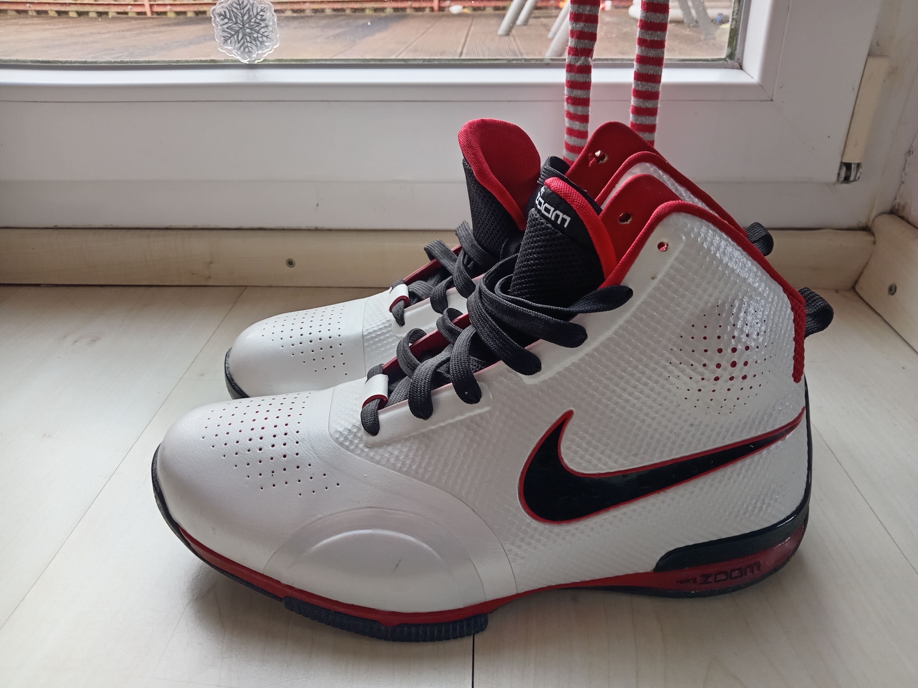 Nike Hyperfuse Nike Zoom BB 1.5 472249-101 Size US 10 / EU 43 - 3 Thumbnail