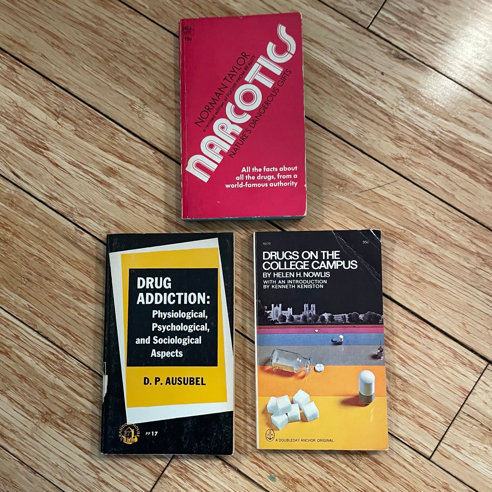 Other Lot of (3) Vintage Drugs Books narcotics addiction retro Size ONE SIZE - 1 Thumbnail