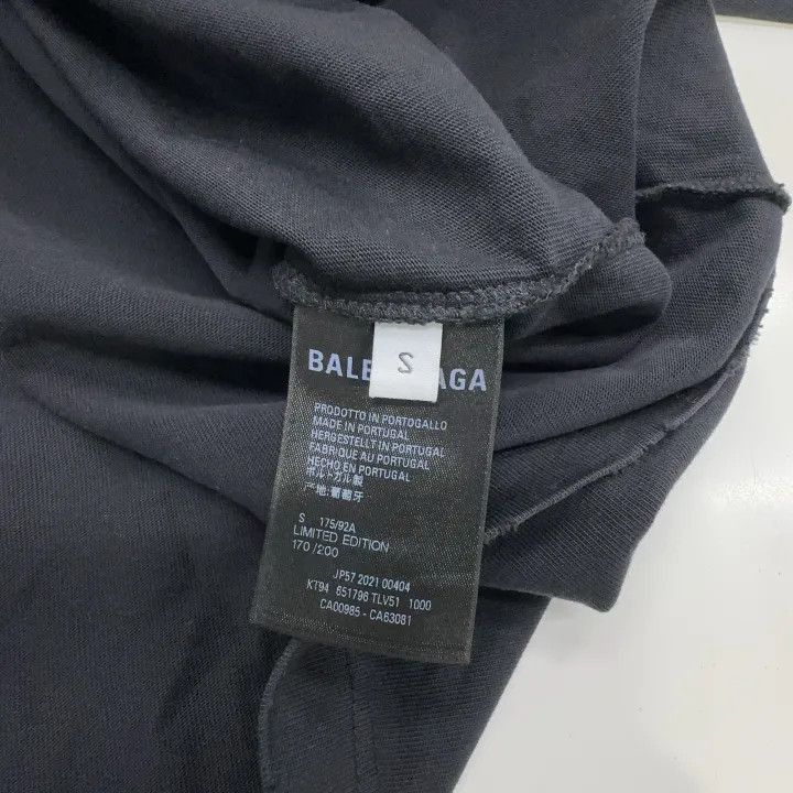 Balenciaga Balenciaga SS21 Printed Long Sleeve T-Shirt 0079-2507 Size US S / EU 44-46 / 1 - 3 Thumbnail