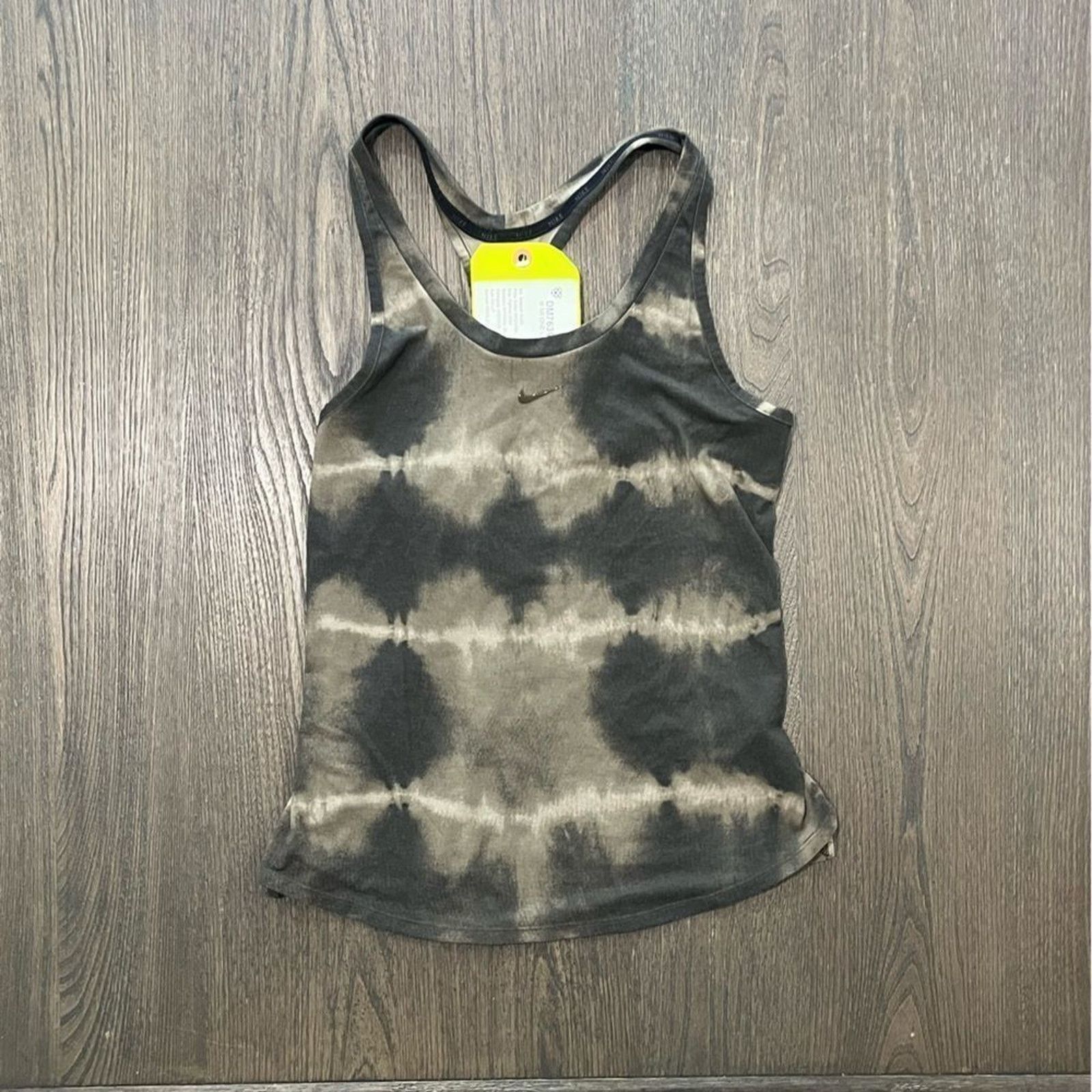 Nike NWT Nike Women's Dri-FIT One Luxe Tie-Dye Tank Top SIZE: S Size S / US 4 / IT 40 - 1 Thumbnail
