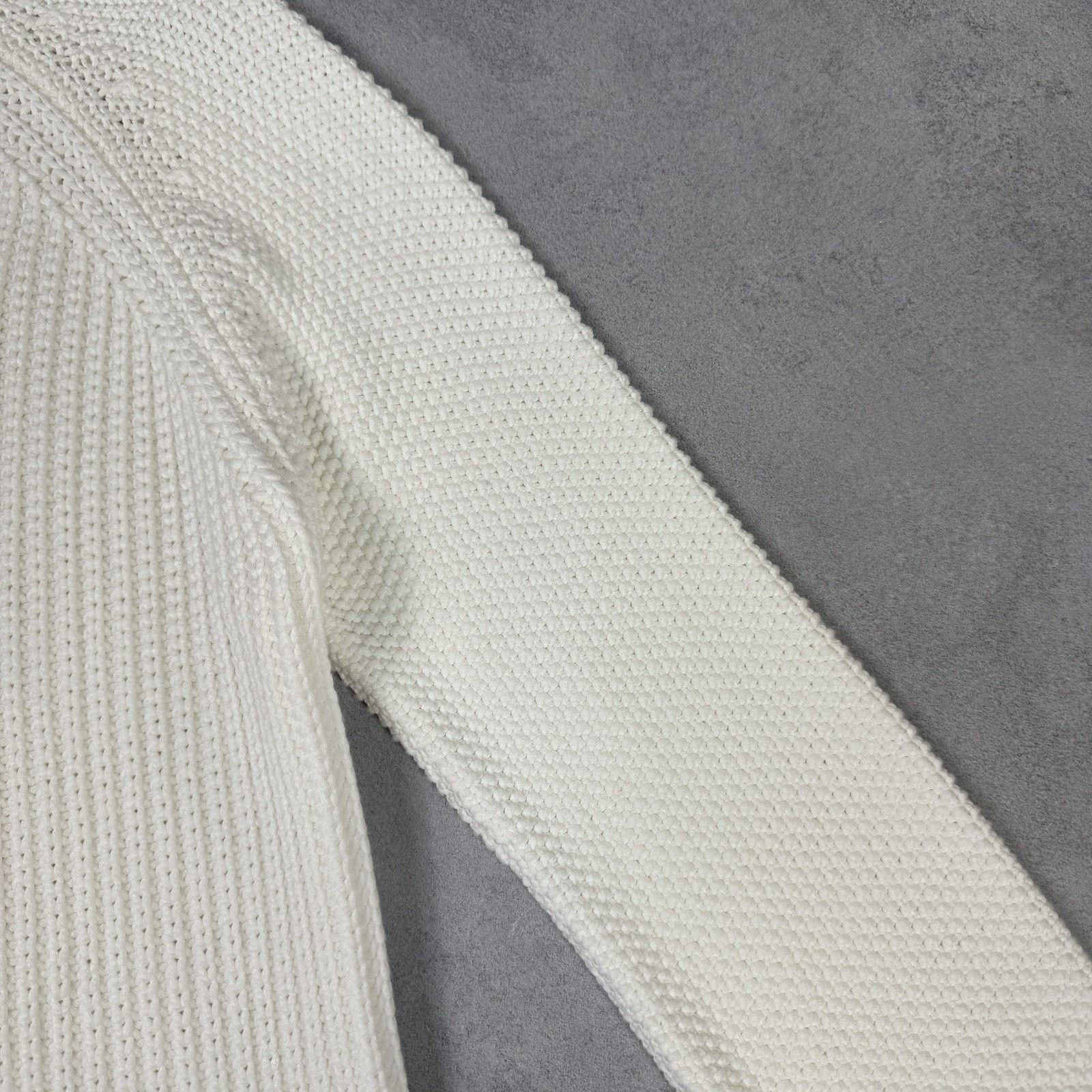 Ann Demeulemeester Ann Demeulemeester Men White Sweater Size S Oversized Size US S / EU 44-46 / 1 - 20 Thumbnail