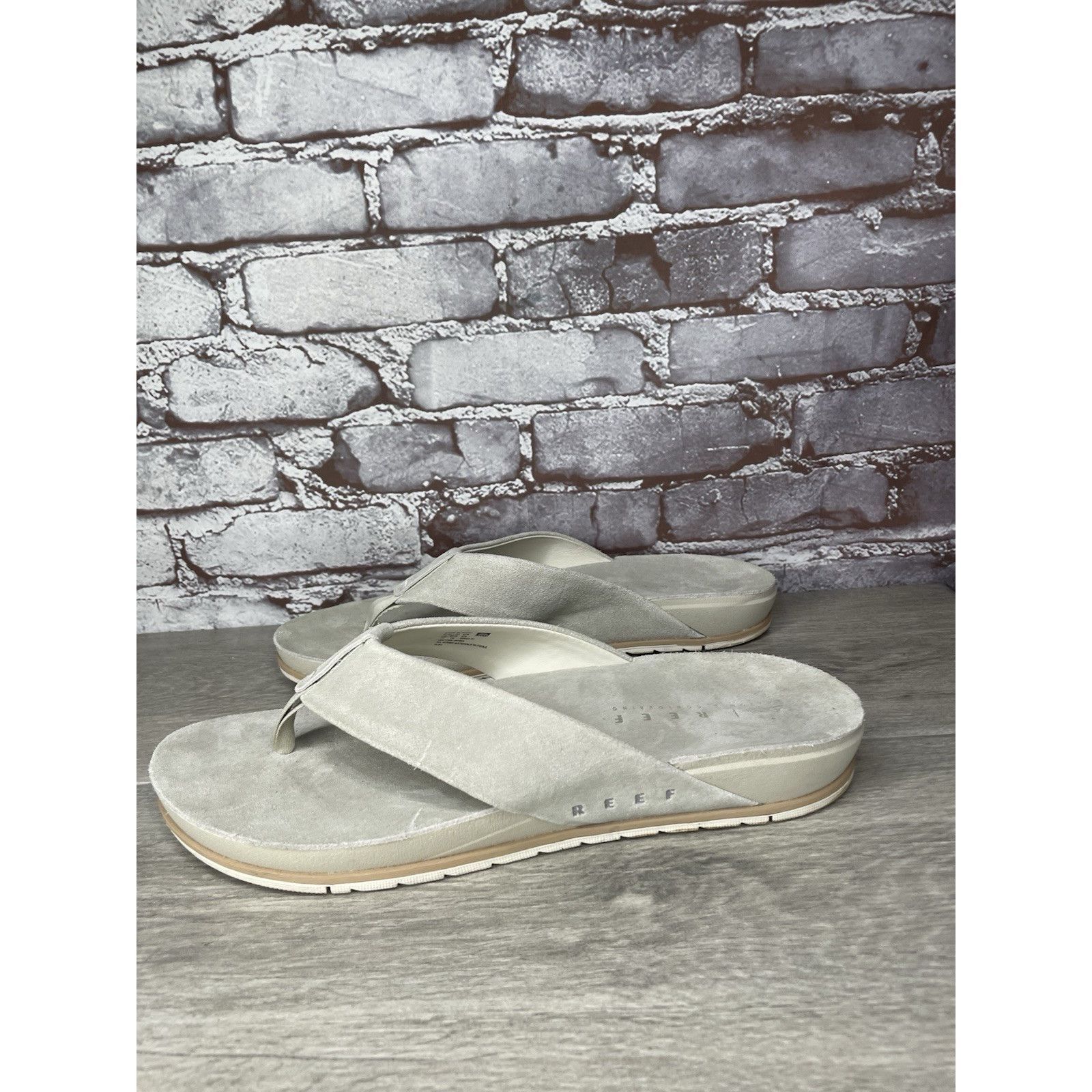 REEF REEF OJAI Gray Suede Leather Cushion Comfort FlipFlops Sanda Size US 12 / EU 45 - 15 Thumbnail