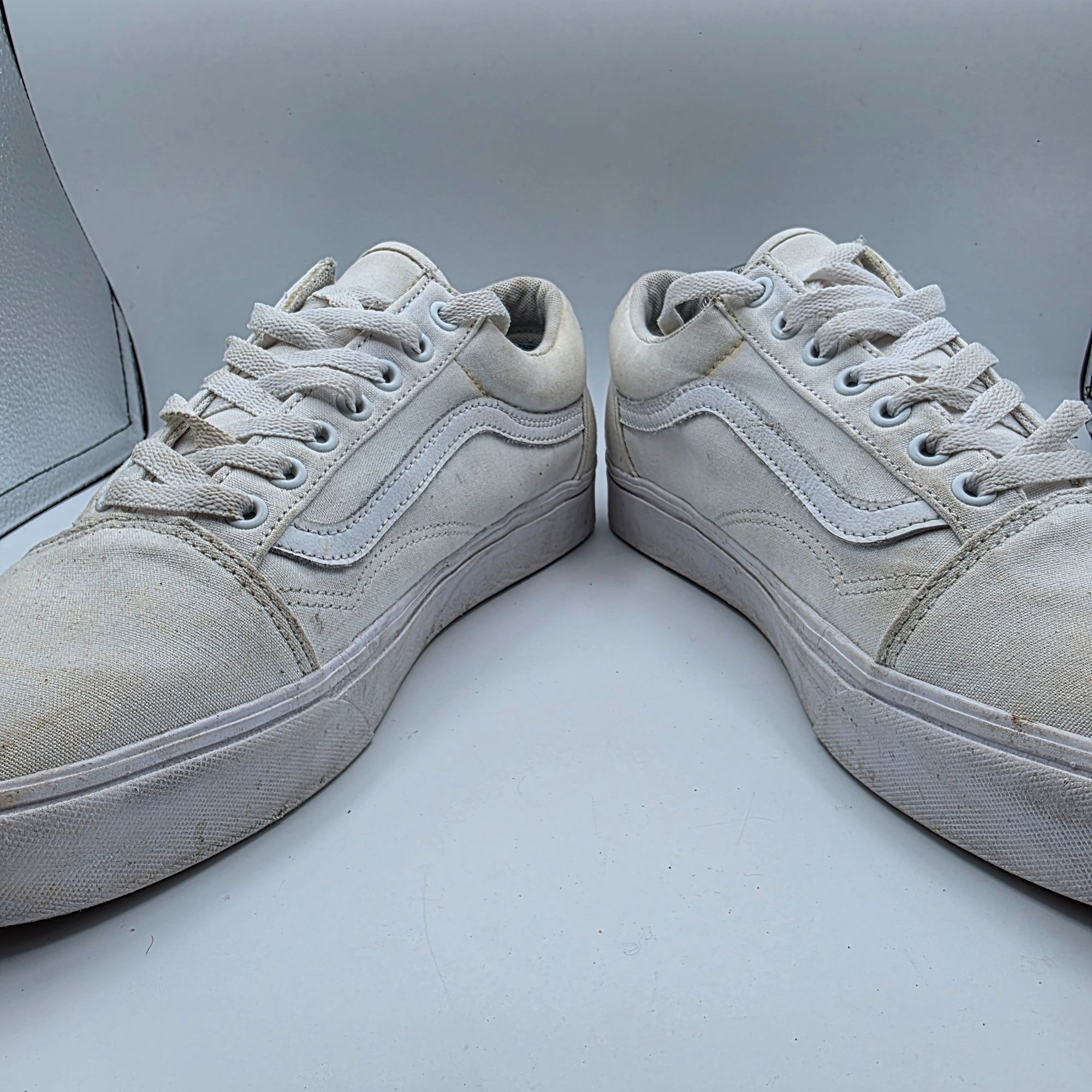 Vans Vans Old Skool Mens Size 12 Triple White Sneaker Shoes Casua Size US 12 / EU 45 - 3 Thumbnail