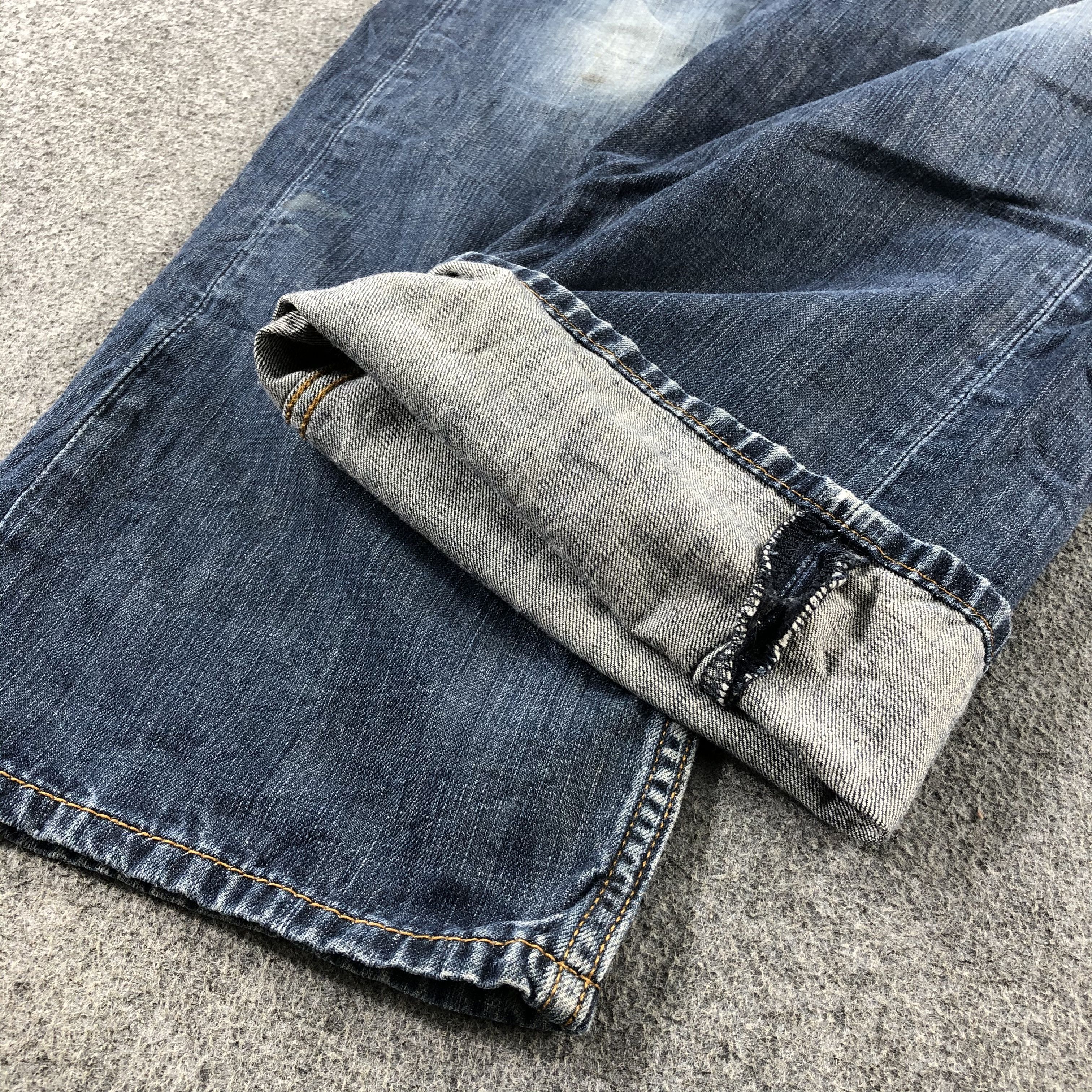 Levi's Vintage Blue Wash Levis 569 Jeans-J2596 Size US 35 - 6 Thumbnail