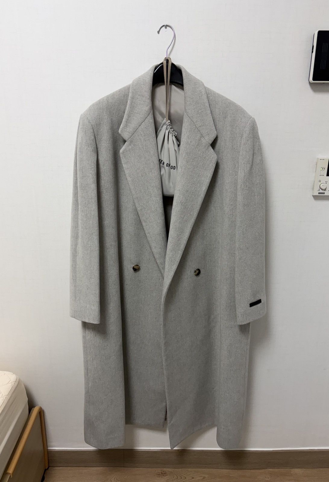 Fear of God Fear of god Eternal Wool OverCoat Cement Heather Size US M / EU 48-50 / 2 - 4 Thumbnail