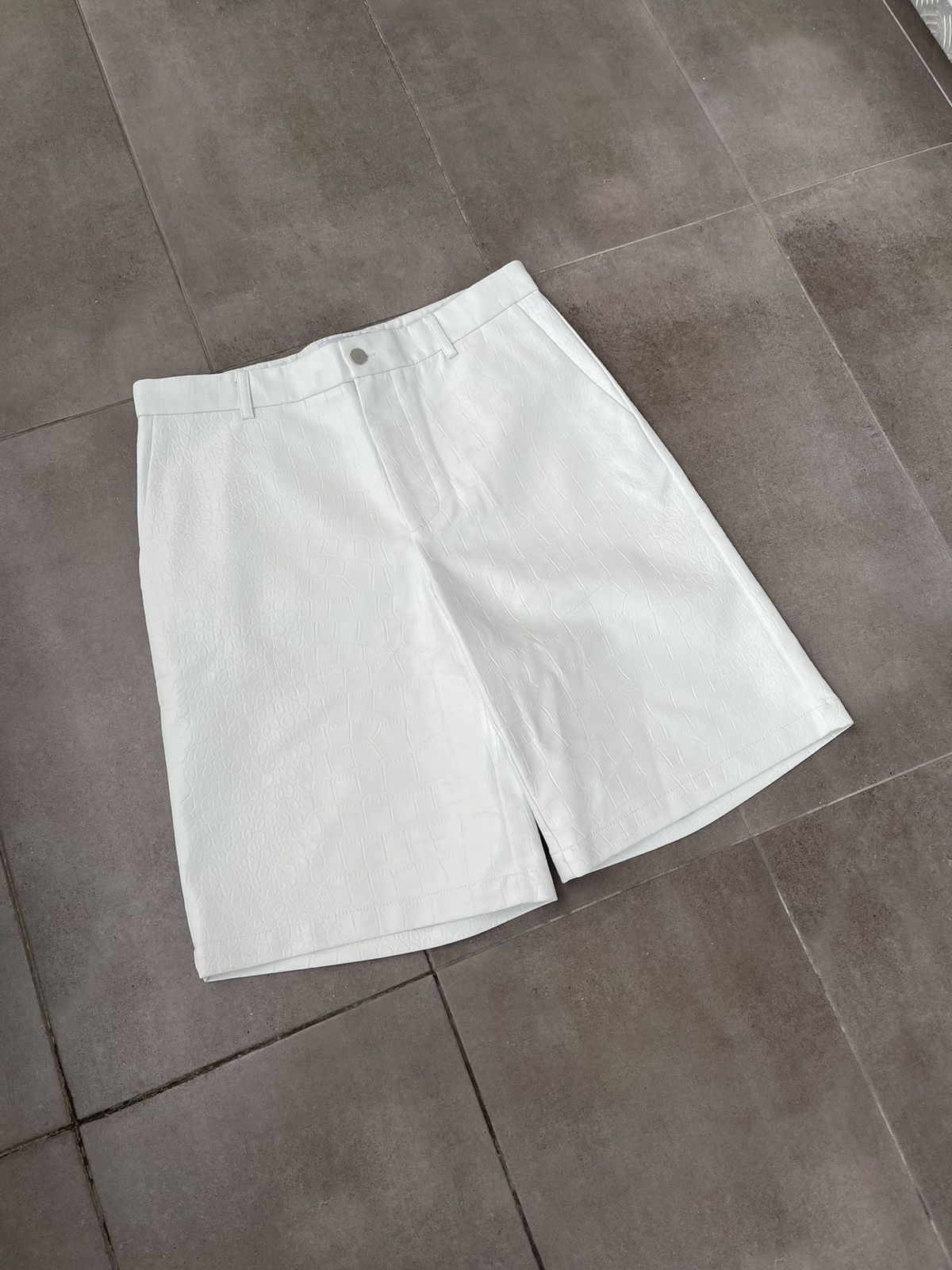 Han Kjobenhavn SS21 !DS! Han Kjobenhavn White Croc Suit Wide Leg Shorts Size US 32 / EU 48 - 13 Thumbnail