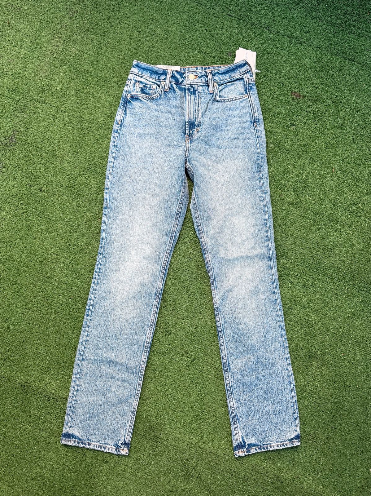 H&M H&M High Rise Slim Straight Jeans US 2, EUR 34 NEW Size 26" / US 2 / IT 38 - 1 Thumbnail