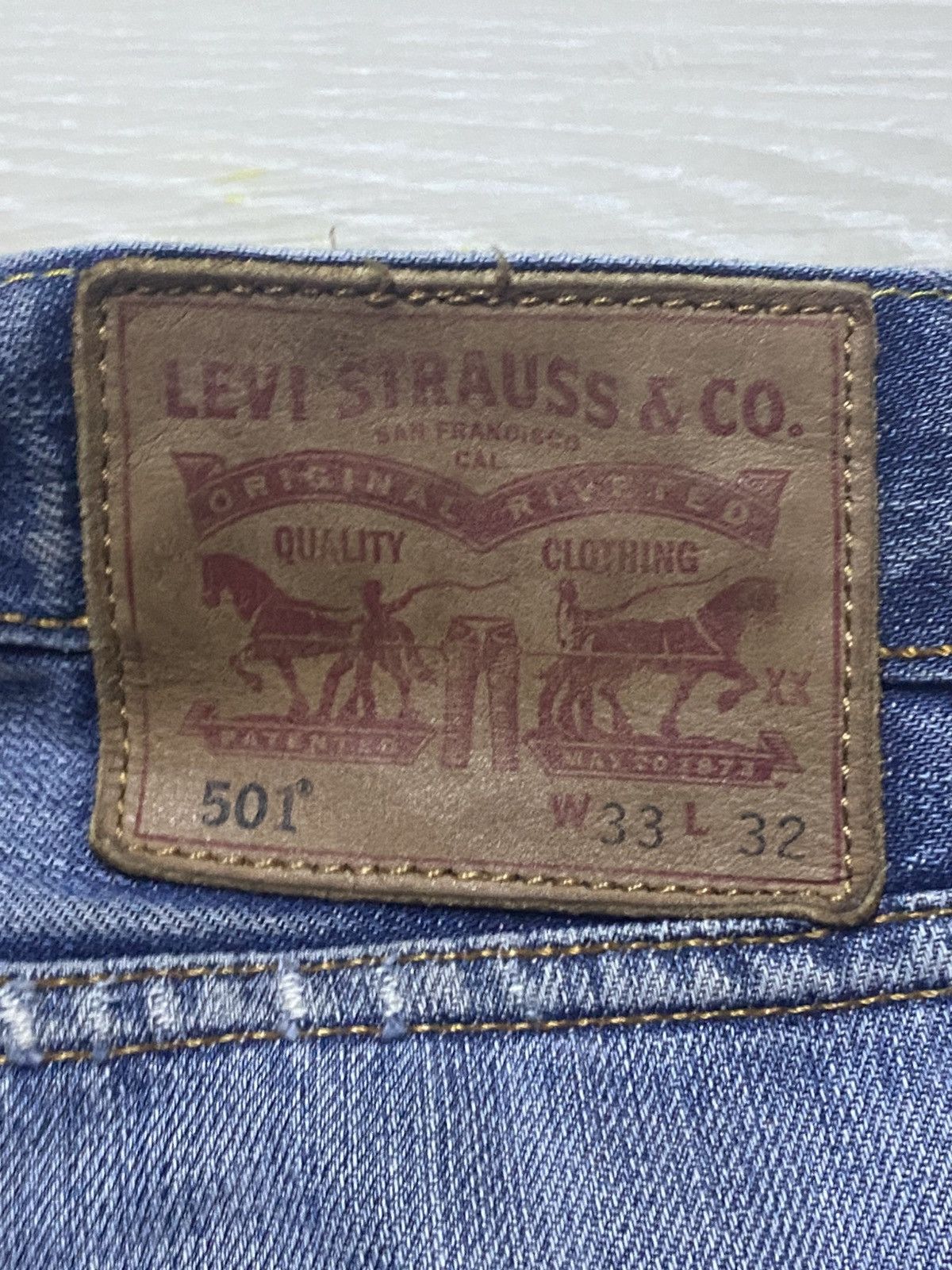 Levi's Vintage Levis 501 Y2K Faded Wash Distressed Loose Jeans Size US 33 - 14 Thumbnail