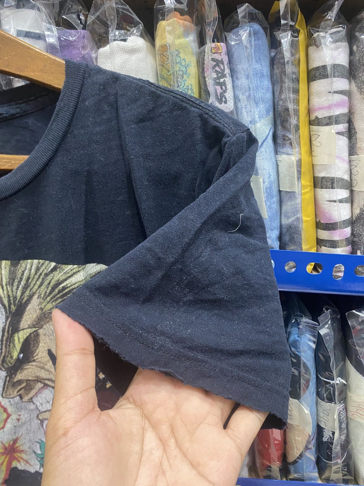Anime DISTREESED MY HERO ACADEMIA TEES Size US M / EU 48-50 / 2 - 5 Thumbnail