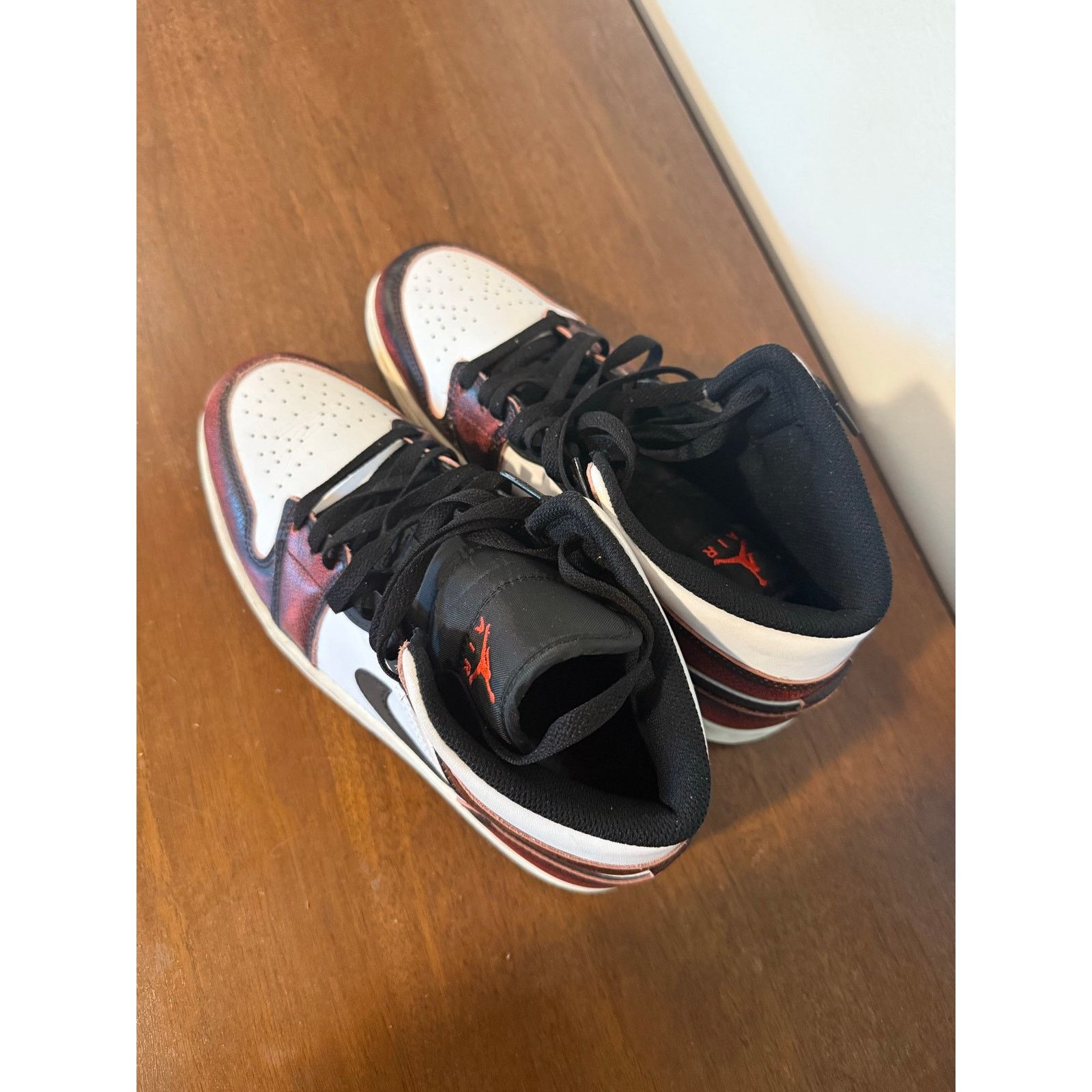 Nike Nike Air Jordan 1 Mid SE "Wear-Away" sneakers Size US 9 / EU 42 - 2 Thumbnail