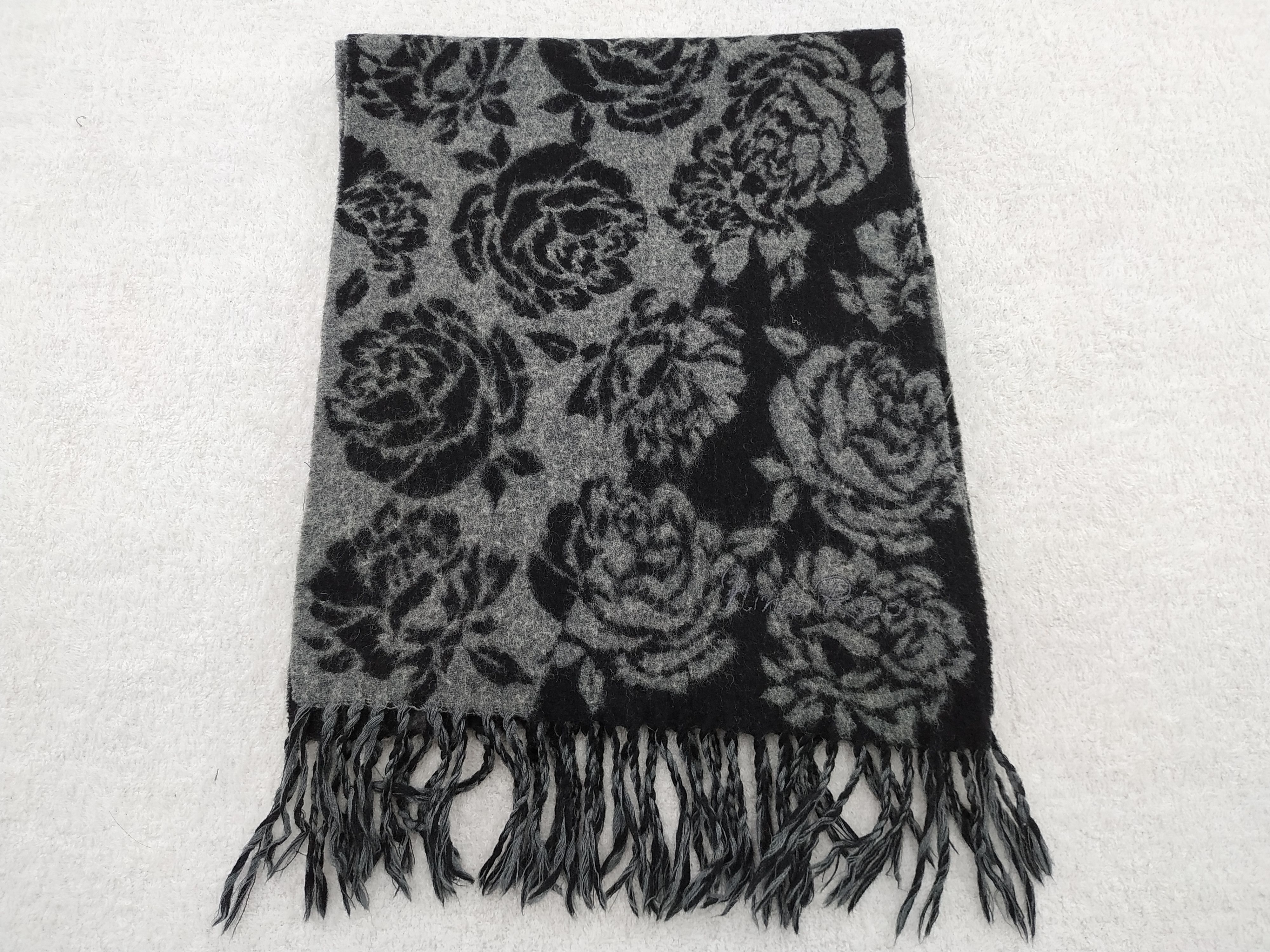 Nina Ricci Vintage Nina Ricci Scarf/Muffler/Neckwear MF197 Size ONE SIZE - 1 Thumbnail