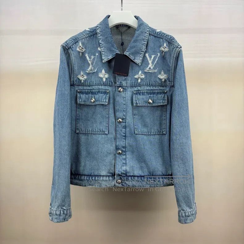 Louis Vuitton Louis Vuitton Blue destruction logo denim jacket Size US XL / EU 56 / 4 - 1 Thumbnail