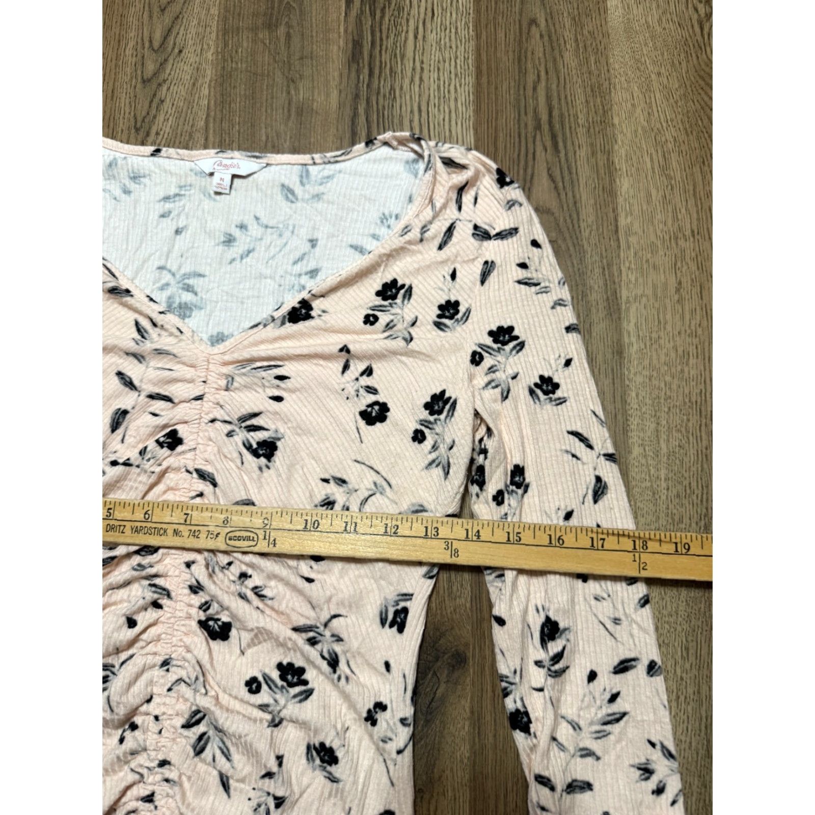 Vintage Candies Shirt Women's Medium Pink Black Floral Ruched Long Sleeve V-Neck Shirt Mens Womens Girls Size M / US 6-8 / IT 42-44 - 6 Thumbnail