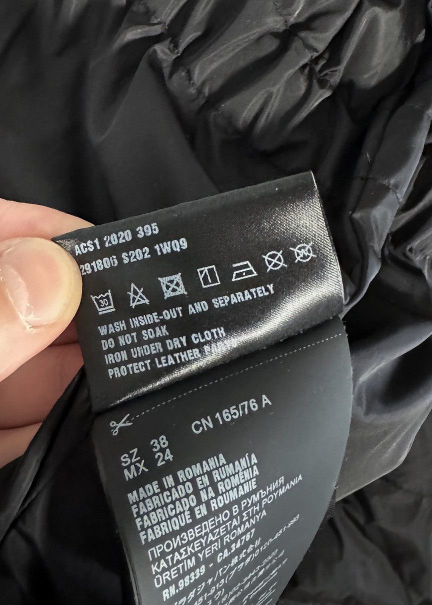 Prada Prada 2020 Black Re-Nylon Removable Sleeves Down Jacket Size XS / US 0-2 / IT 36-38 - 15 Thumbnail