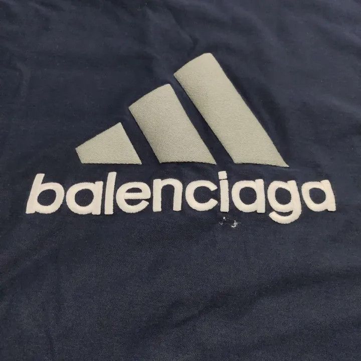Balenciaga Balenciaga Balenciaga x Adidas Logo Print TShirt -2507 Size US L / EU 52-54 / 3 - 7 Thumbnail