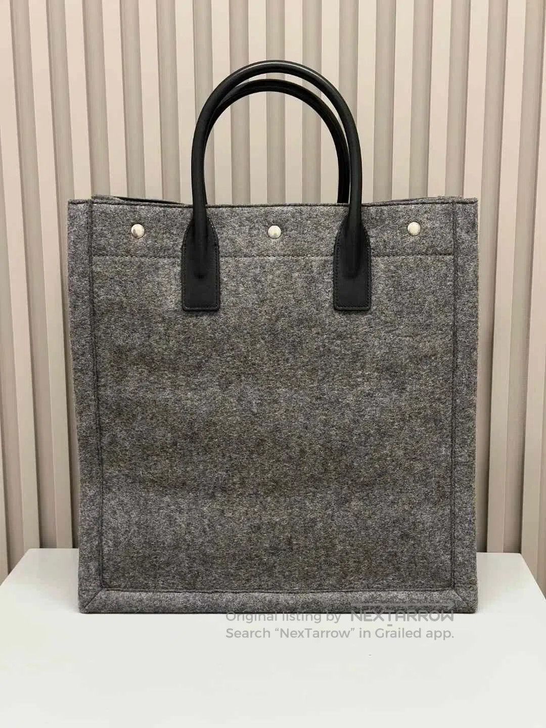 Yves Saint Laurent YSL Gray Tote Handbag. Size ONE SIZE - 4 Thumbnail