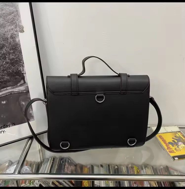 Japanese Brand Japanese Sle Casual Crossbody Bag Size ONE SIZE - 3 Thumbnail