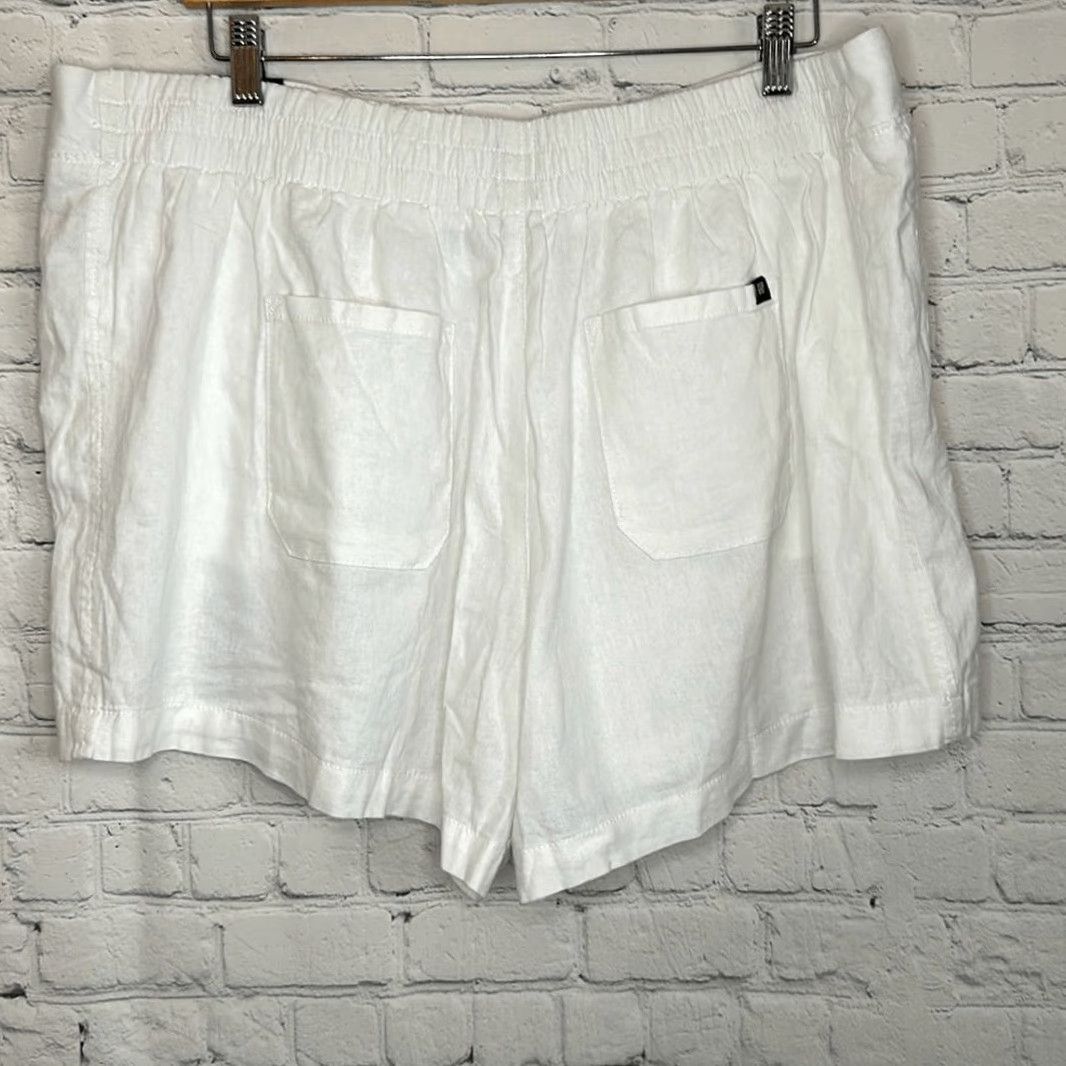 Gap GAP White Linen Shorts Bermuda with Pockets size XXL Women Size 40" / US 18 - 3 Thumbnail