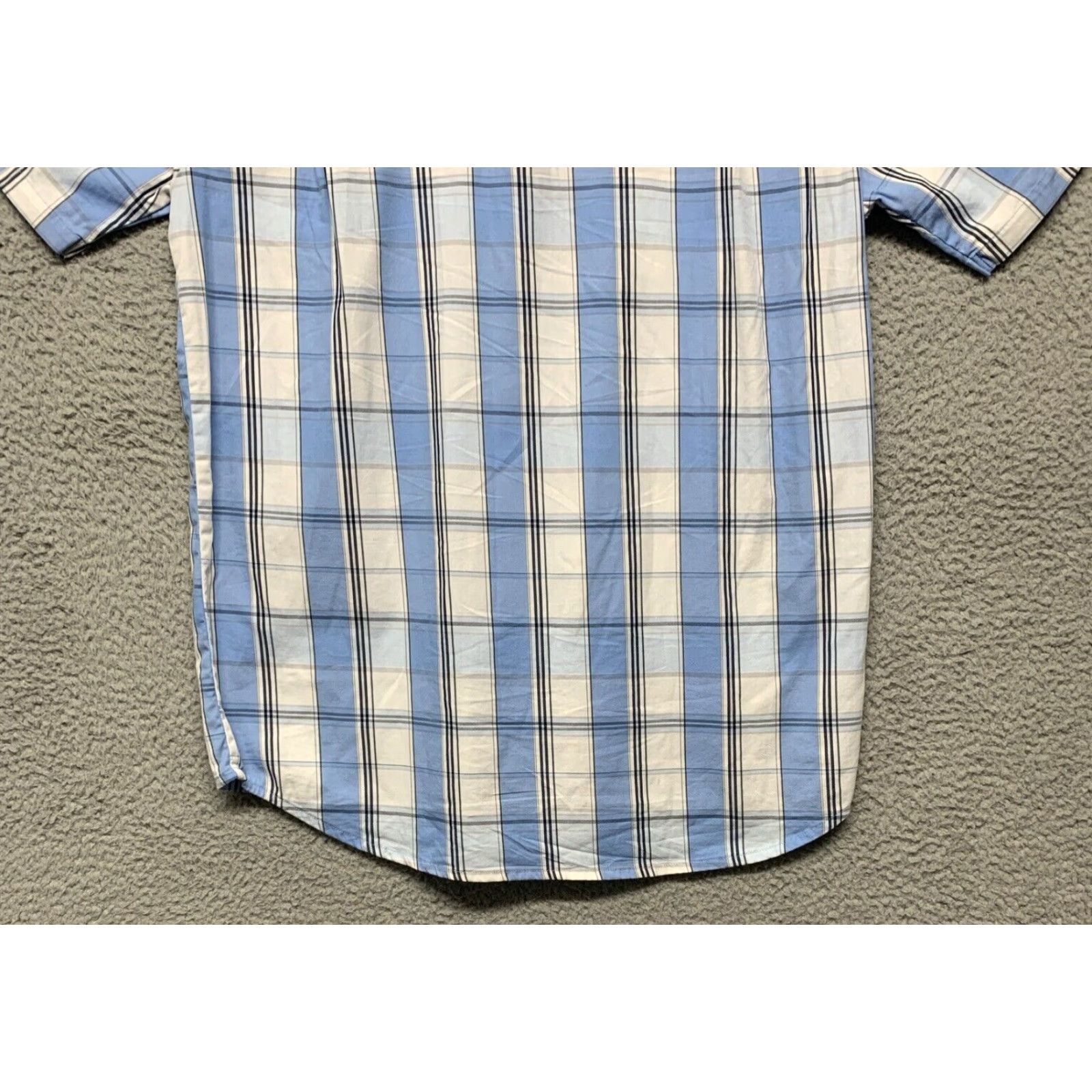Under Armour Under Armour Men's M Fitted Short Sleeve Plaid Button-Up Collar Casual Shirt Size US M / EU 48-50 / 2 - 6 Thumbnail